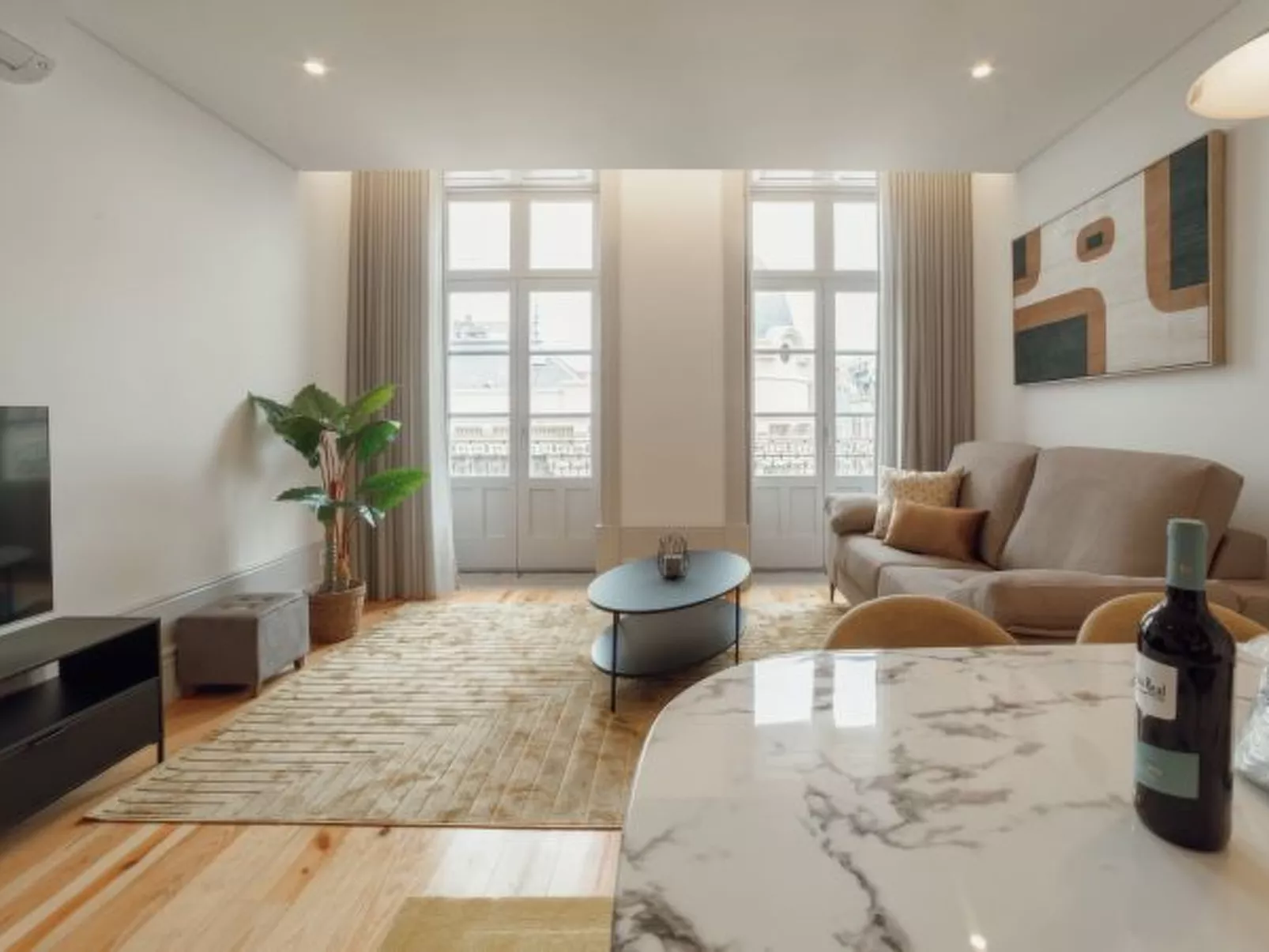 HEART OF PORTO APARTMENT E DUPLEX by VACATIONY - Binnen