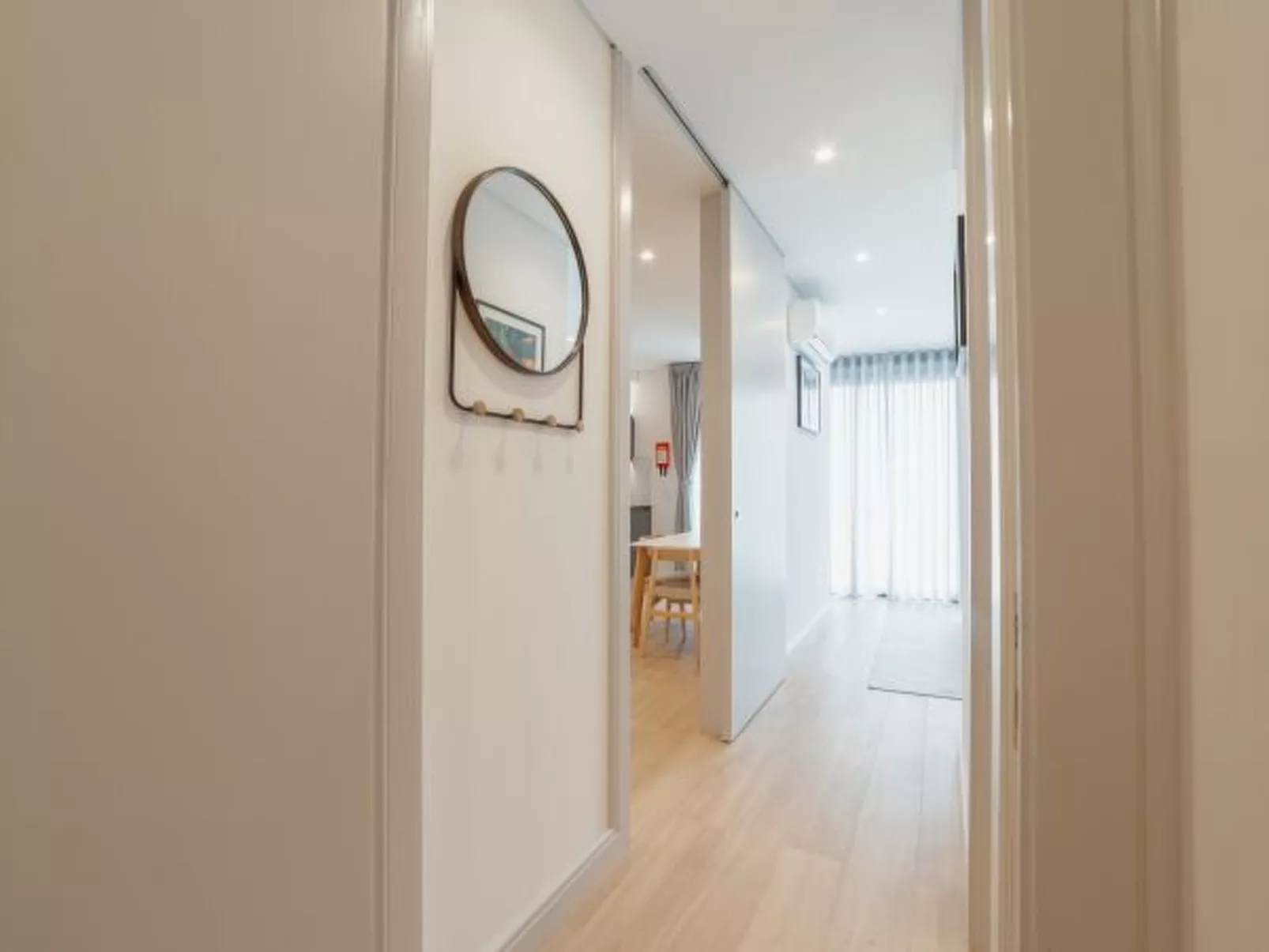 HEART OF PORTO APARTMENT G by VACATIONY - Binnen