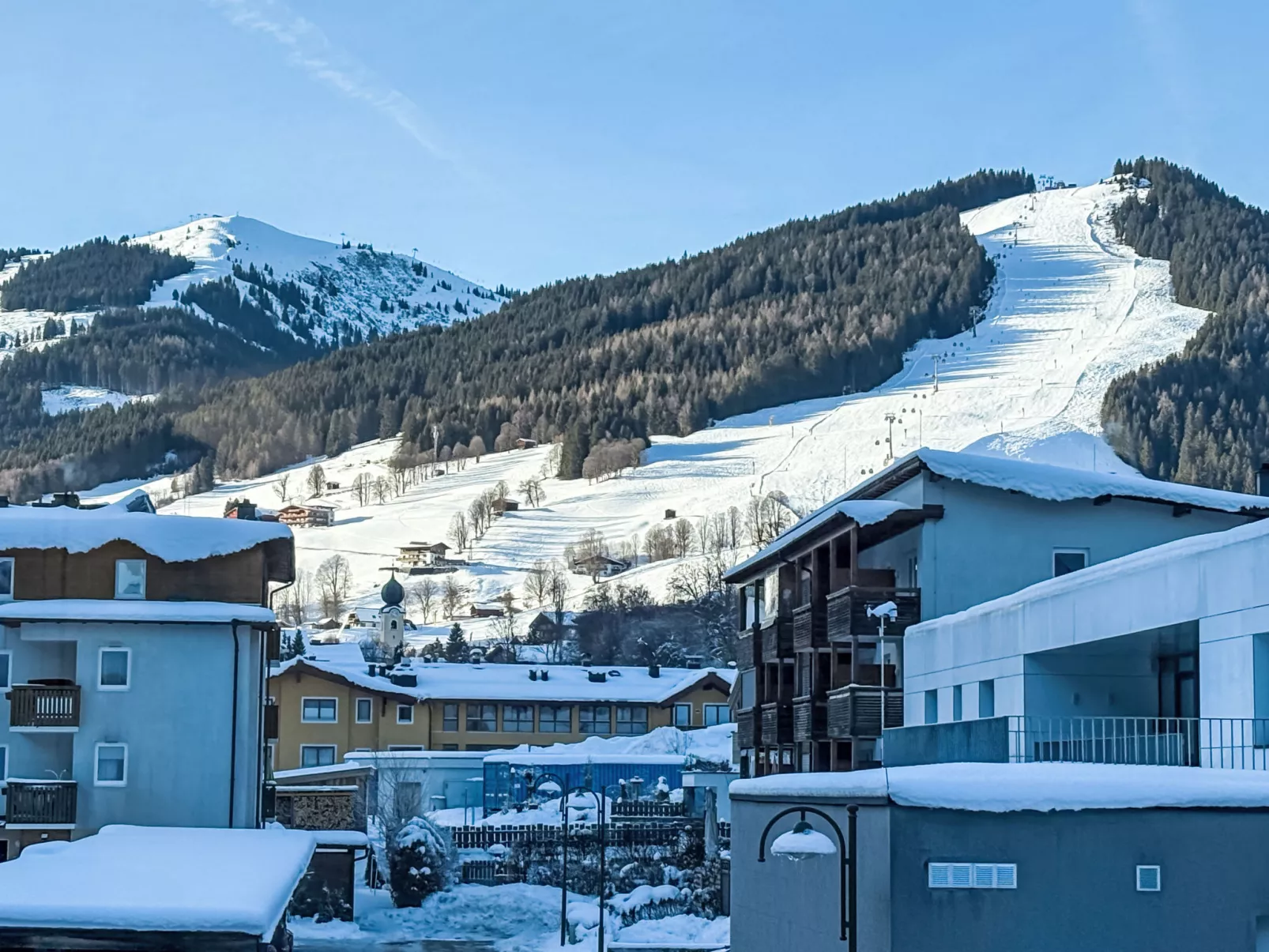 Kirchenblick - Buiten