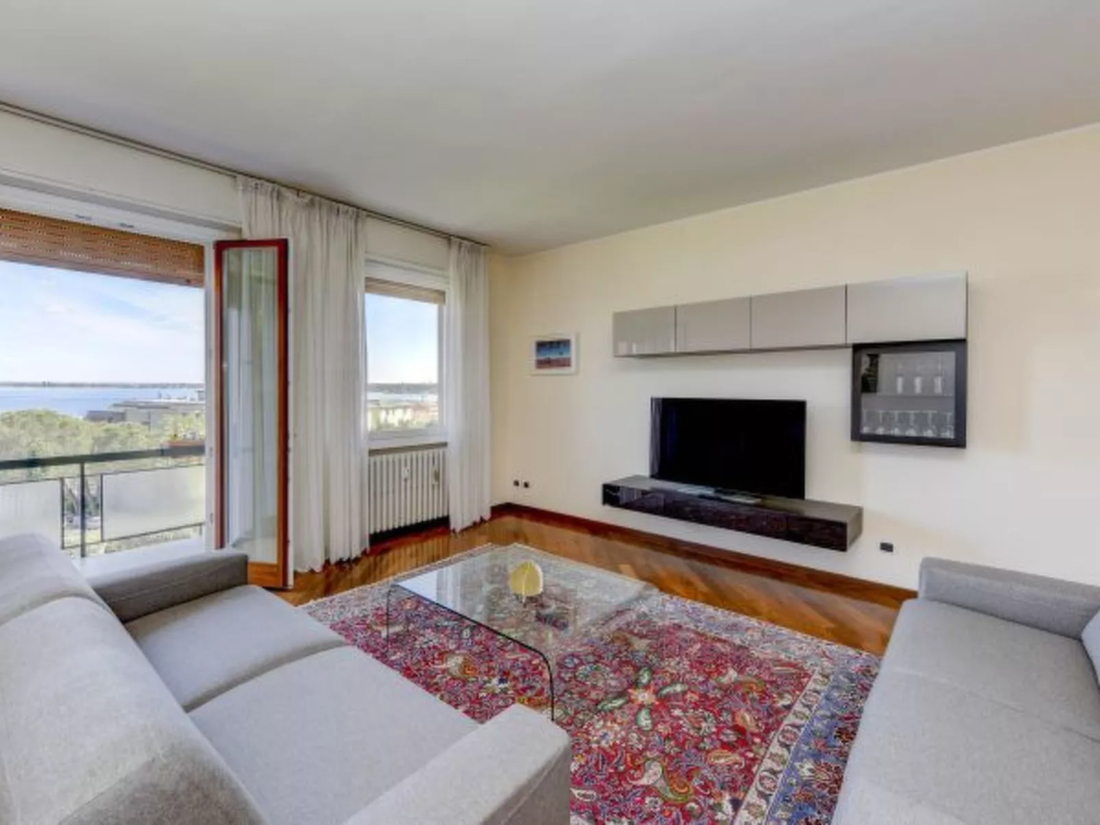 DesenzanoLoft Splendido - Image-tags.info