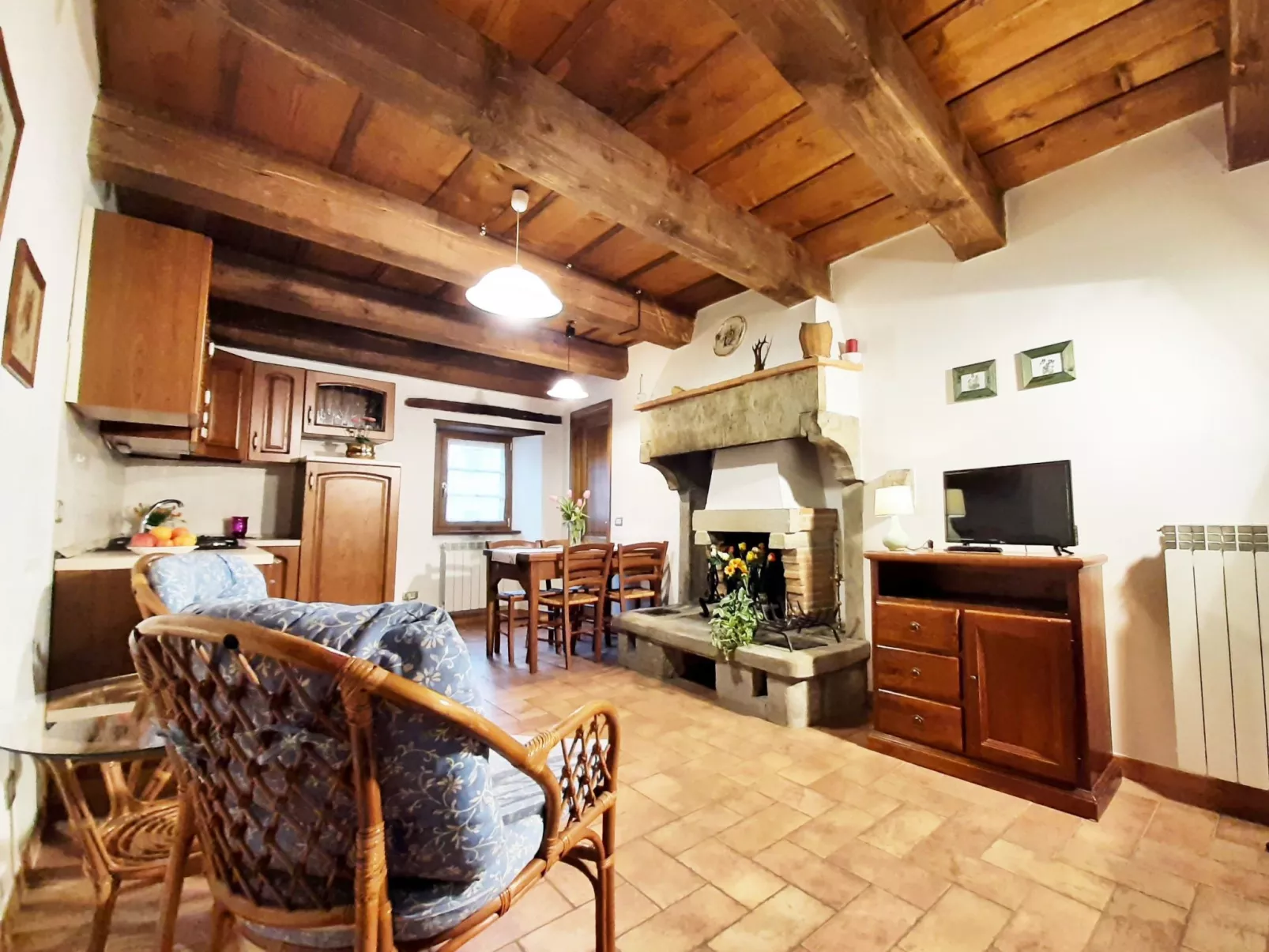 Wohnung in einem historischen Steinhaus - Image-tags.info