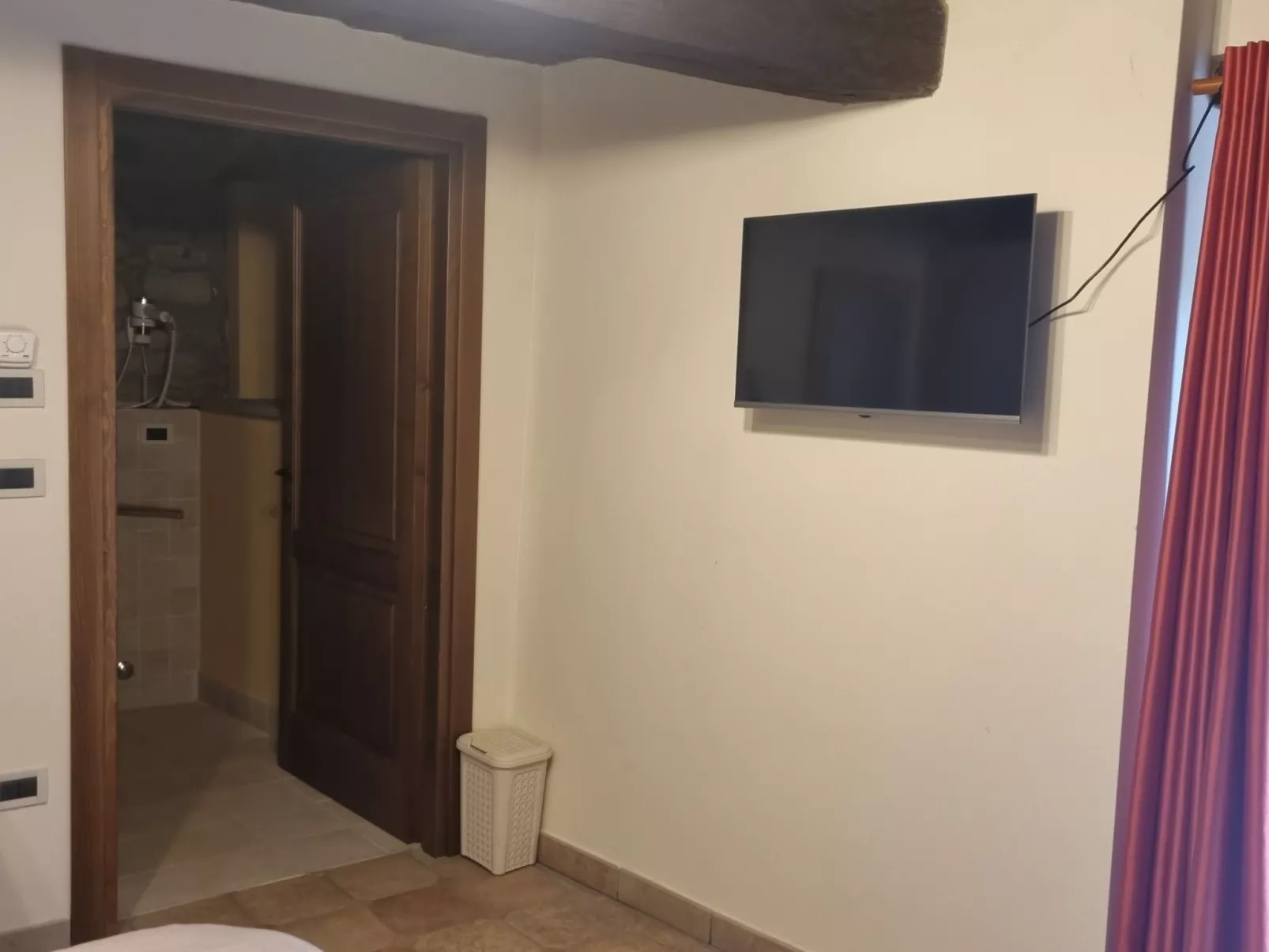 Rustikales und charmantes Doppelzimmer "Olmo Gentile" - Binnen