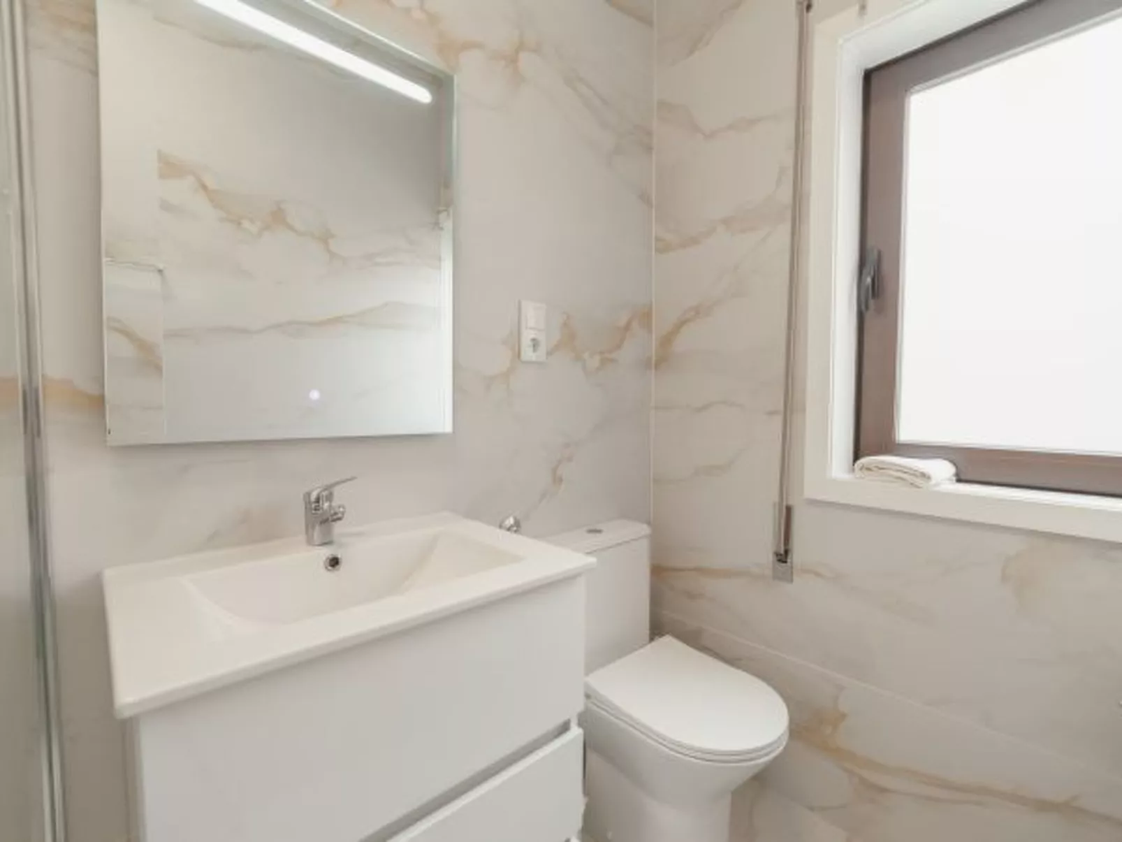 SUMMER FLAT by VACATIONY - Binnen