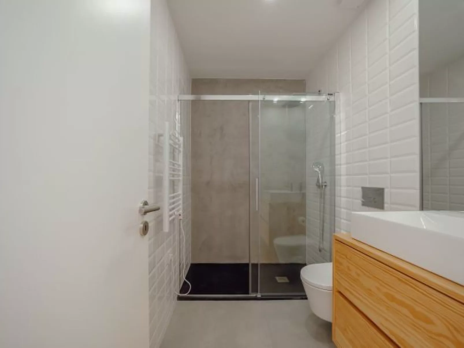 COURTYARD OPORTO DESIGN APARTMENT C WITH TERRACE - Binnen