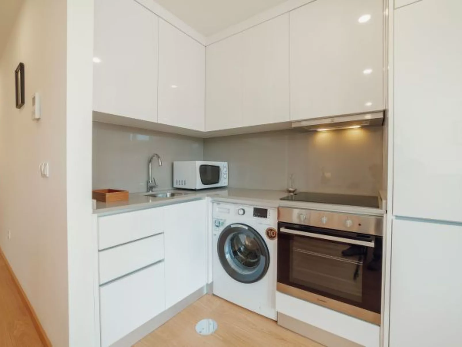 MODERN & STYLISH APARTMENT I by VACATIONY - Binnen