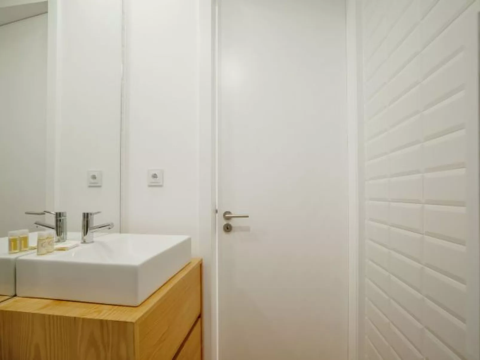 COURTYARD OPORTO DESIGN APARTMENT N - Binnen