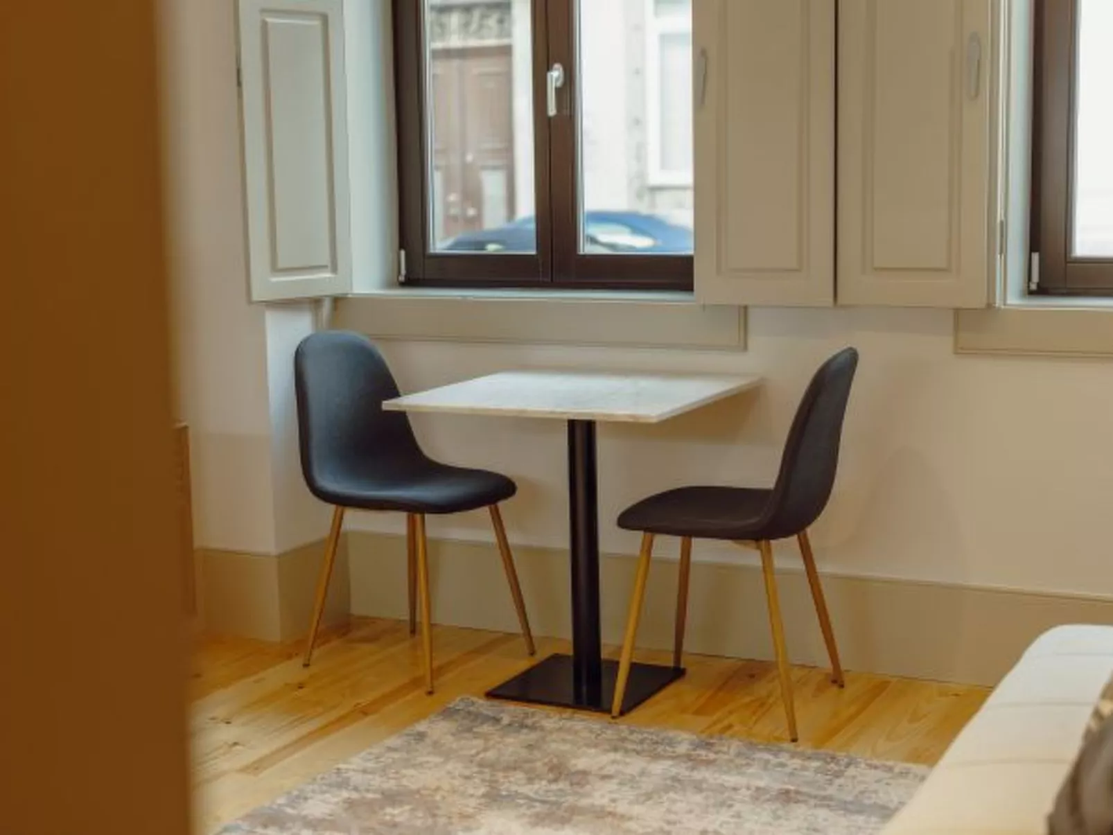 LEGACY OPORTO DESIGN APARTMENT A by VACATIONY - Binnen