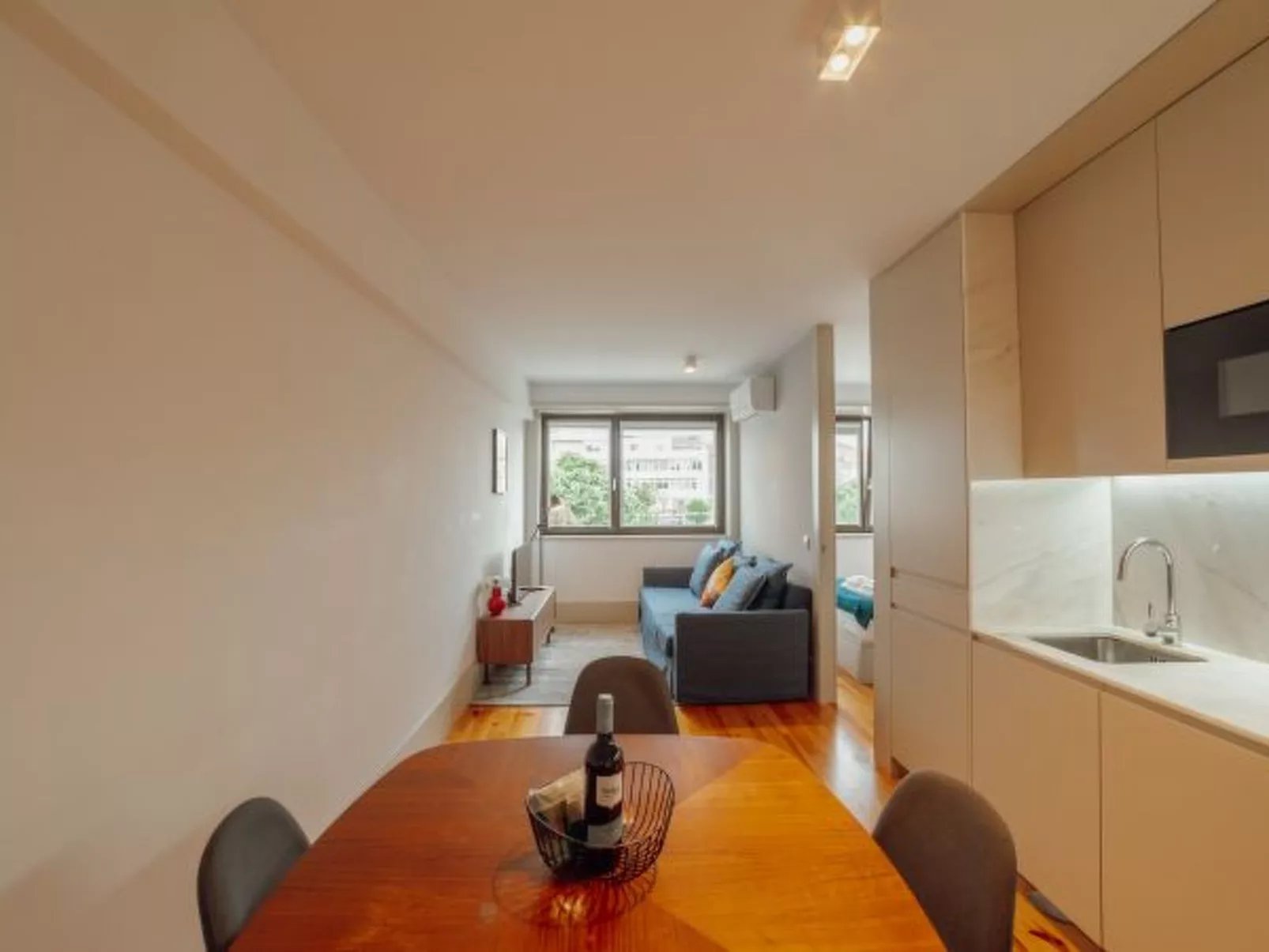 LEGACY OPORTO DESIGN APARTMENT E by VACATIONY - Binnen