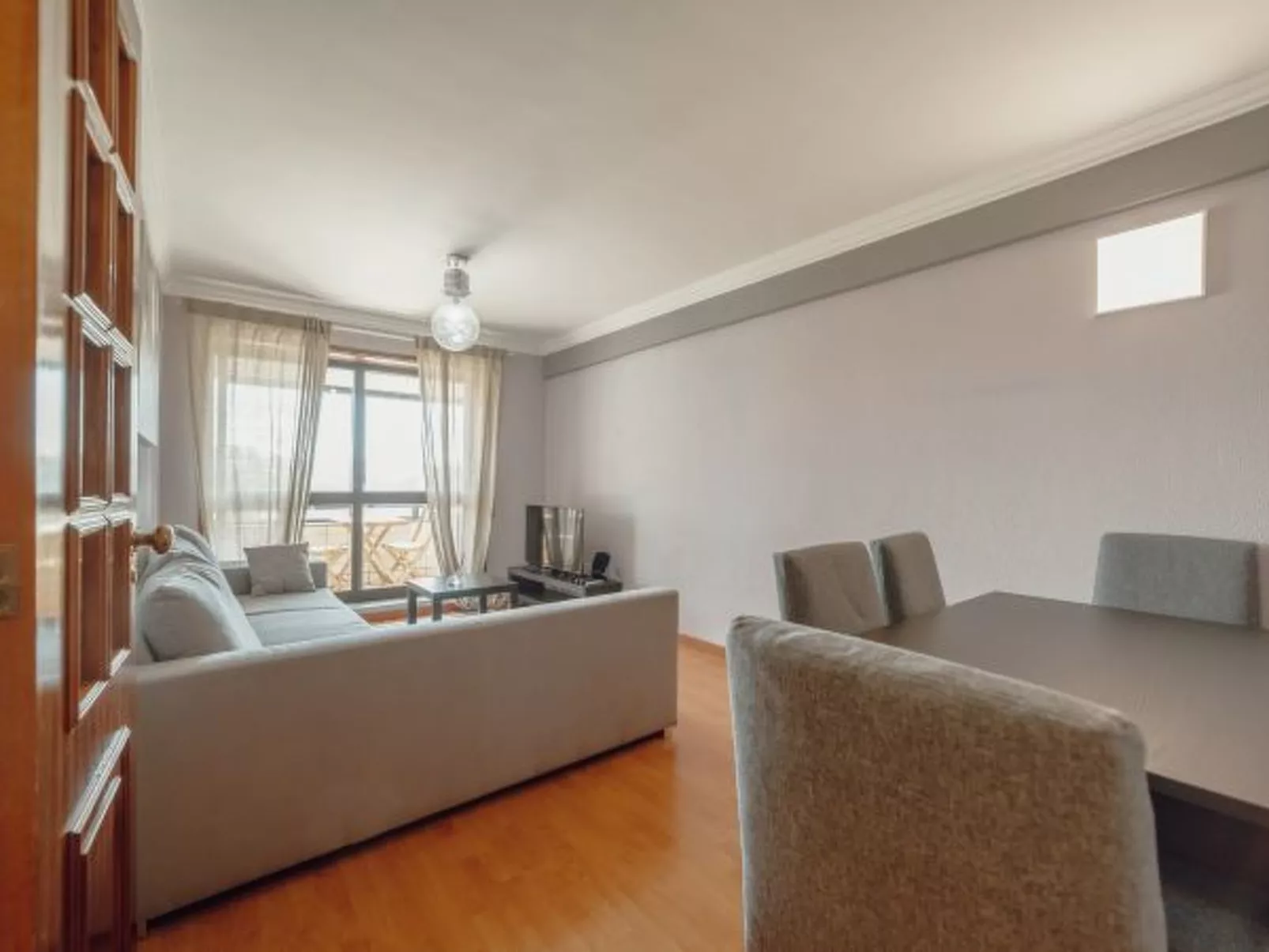 MATOSINHOS SEA SIDE 2BD by VACATIONY - Binnen