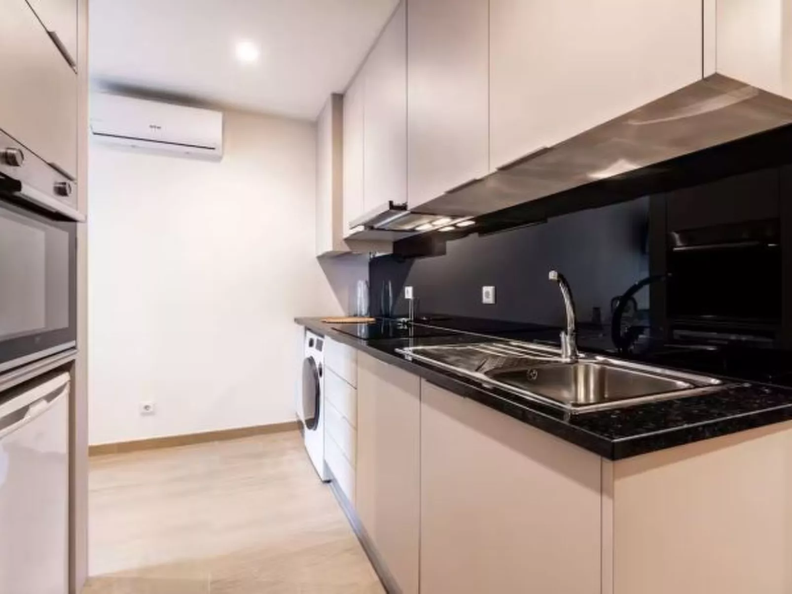 CARMO RESIDENCE PORTO - S. FRANCISCO by VACATIONY - Binnen