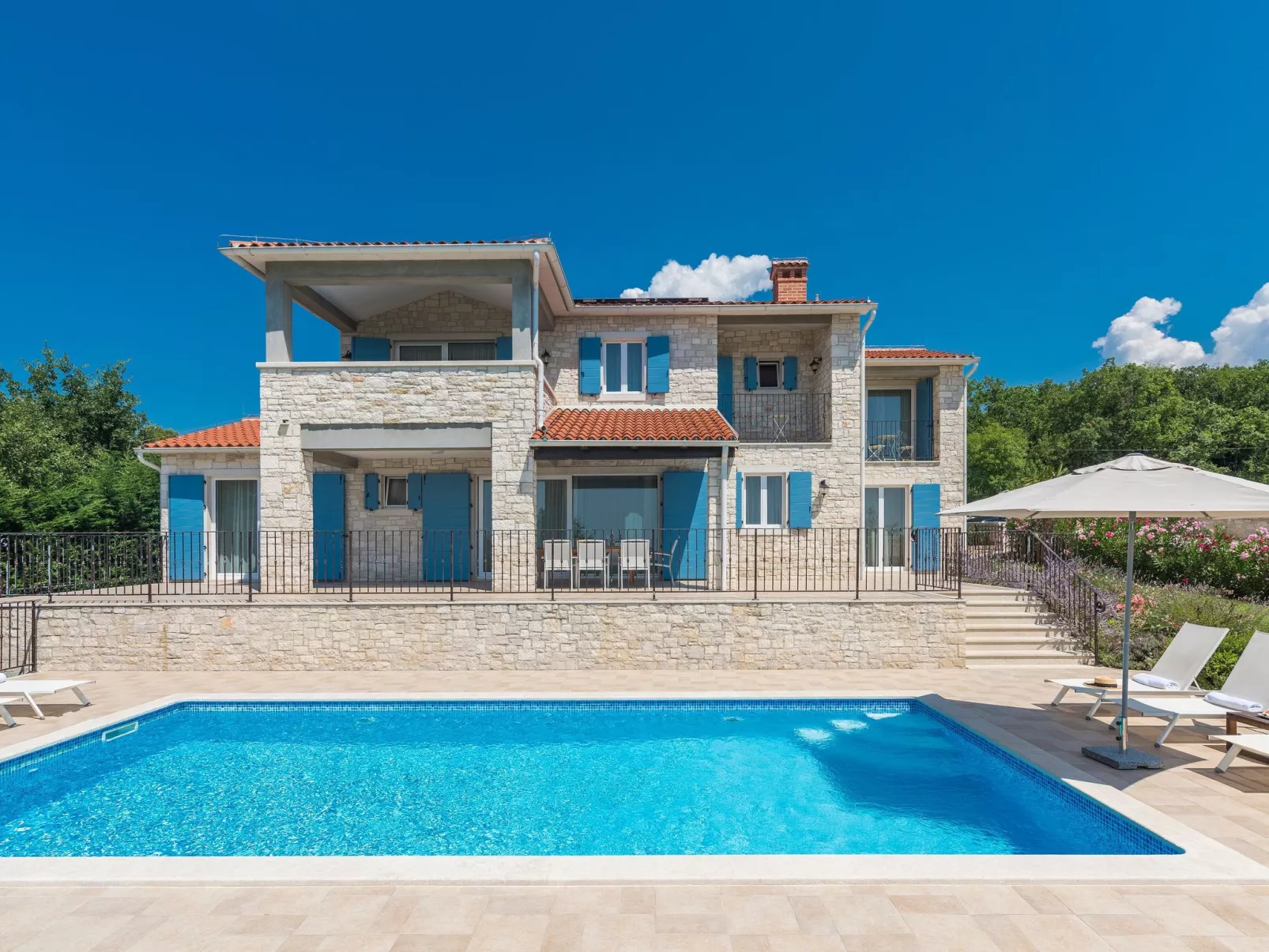 Romantische Villa mit Meerblick, Pool und Jacuzz - Image-tags.info