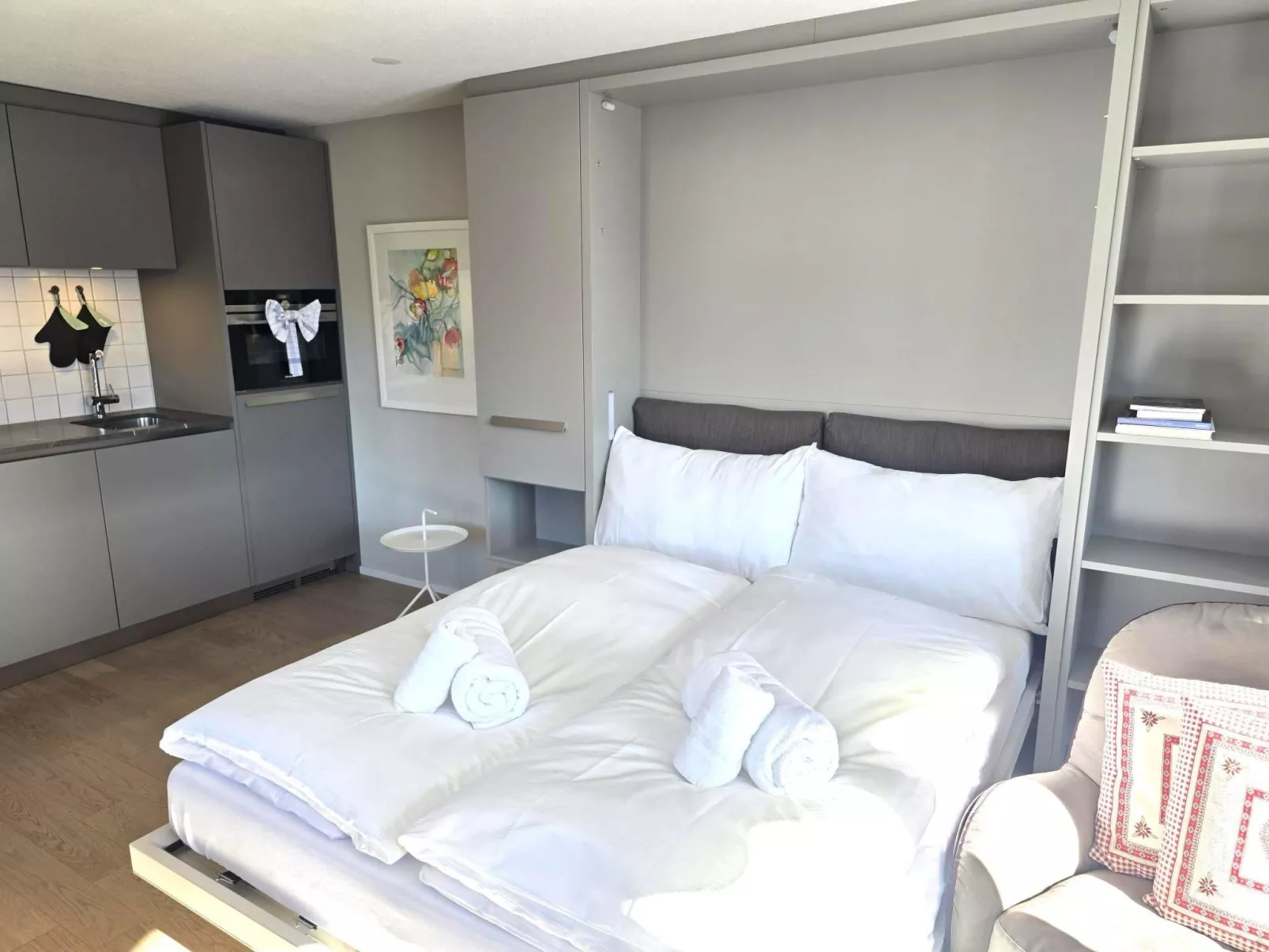 Tgiesa Alva - Binnen