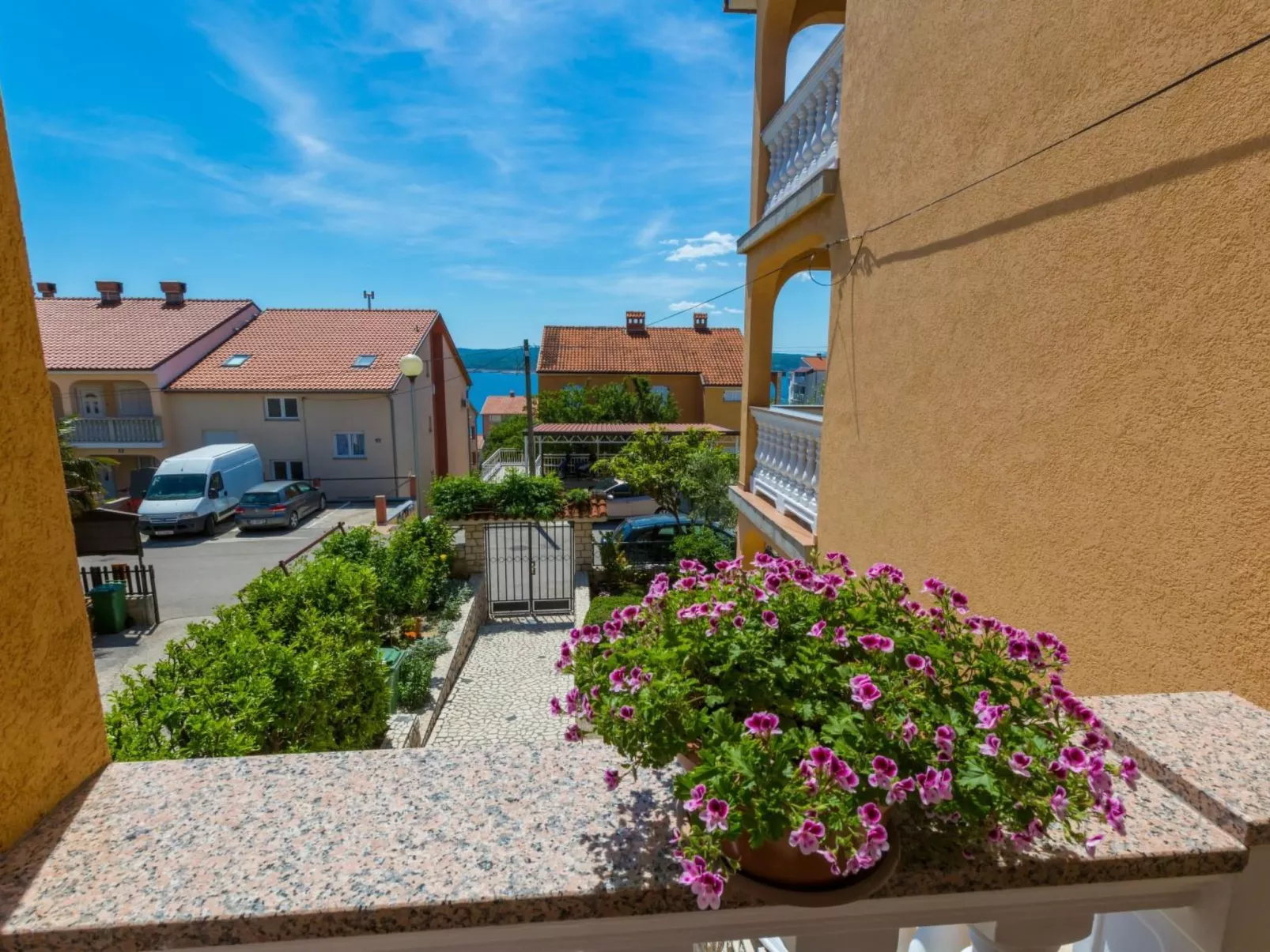 VUKIC Nikol / HR-02477-03 - Image-tags.info