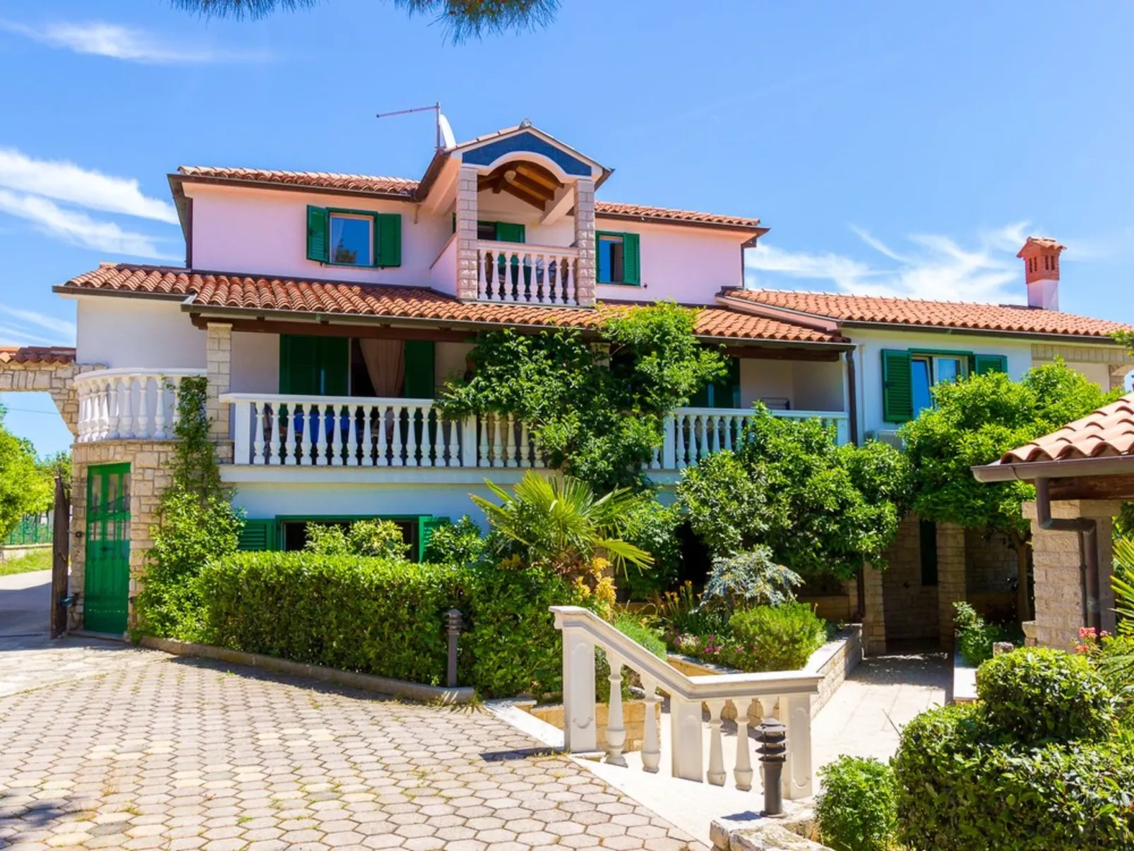 House Vjera - Image-tags.info