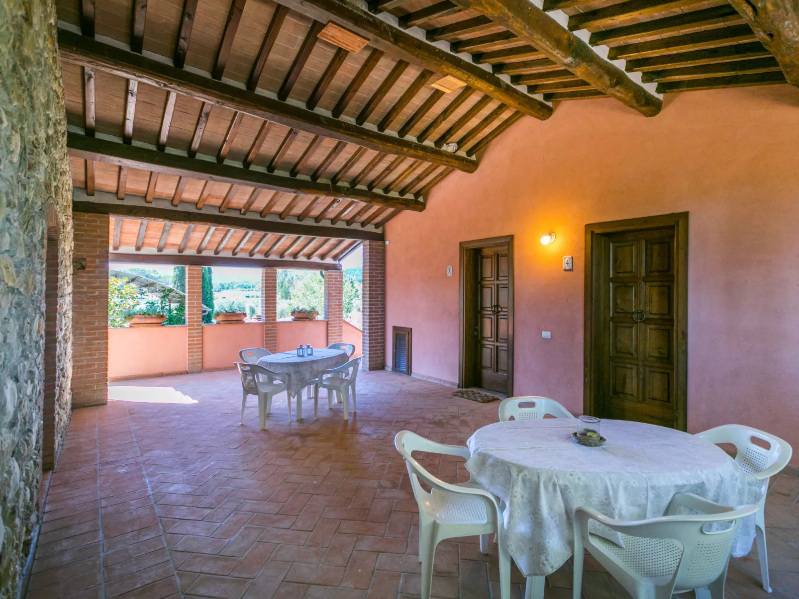 Rossogiallo - Buiten