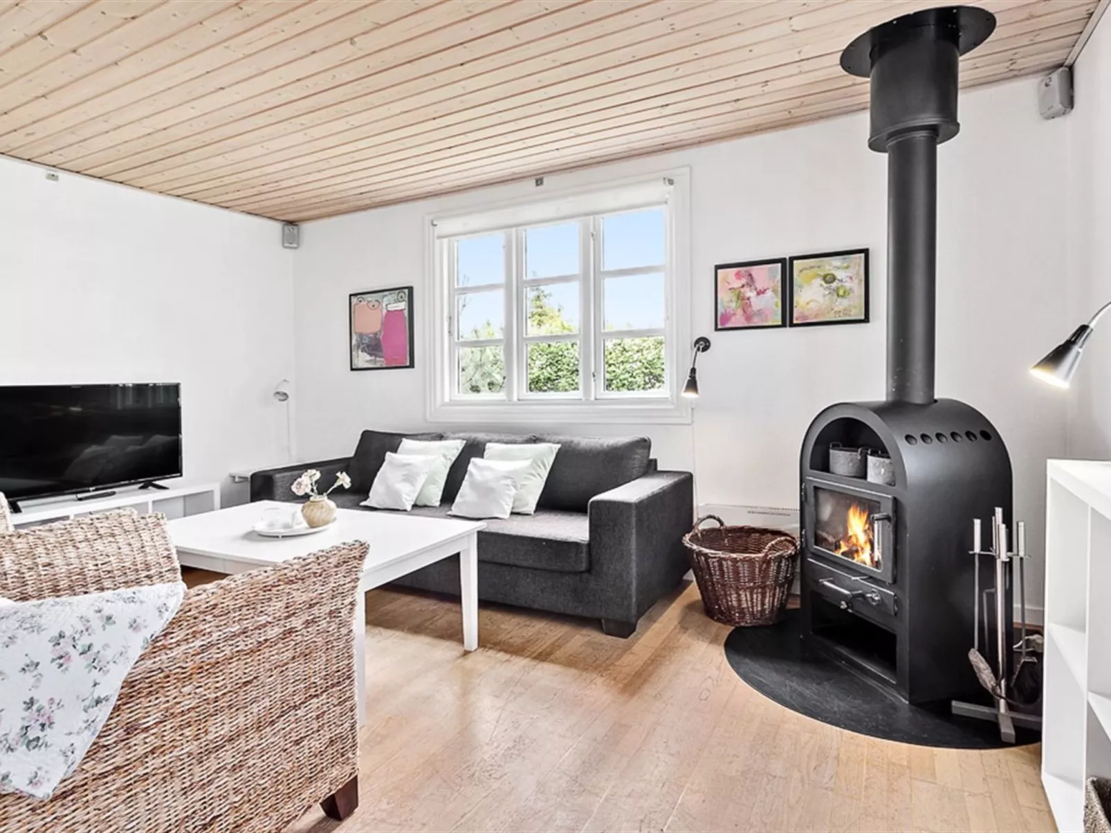 "Skrolan" - 200m from the sea - Binnen