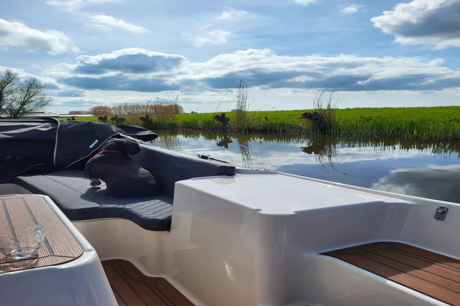 Combinatie van 2x 10 persoons woning - Terrasbalkon