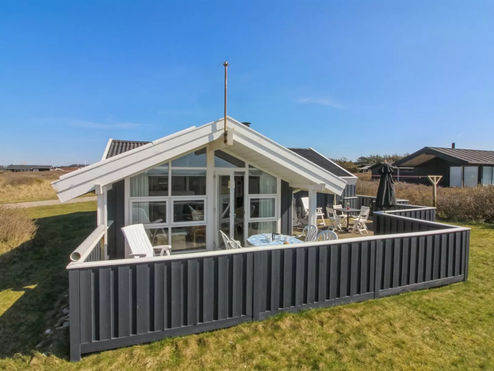 "Minka" - 58m from the sea - Buiten