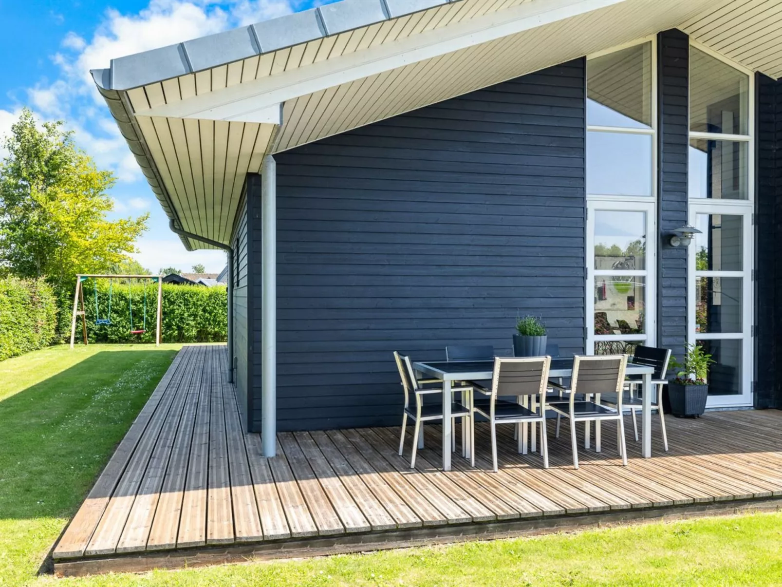 "Mildred" - 400m from the sea - Buiten