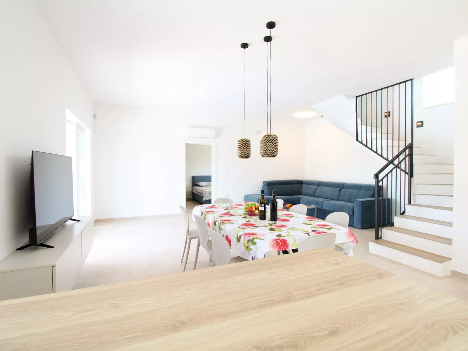 House 2340 - Image-tags.info