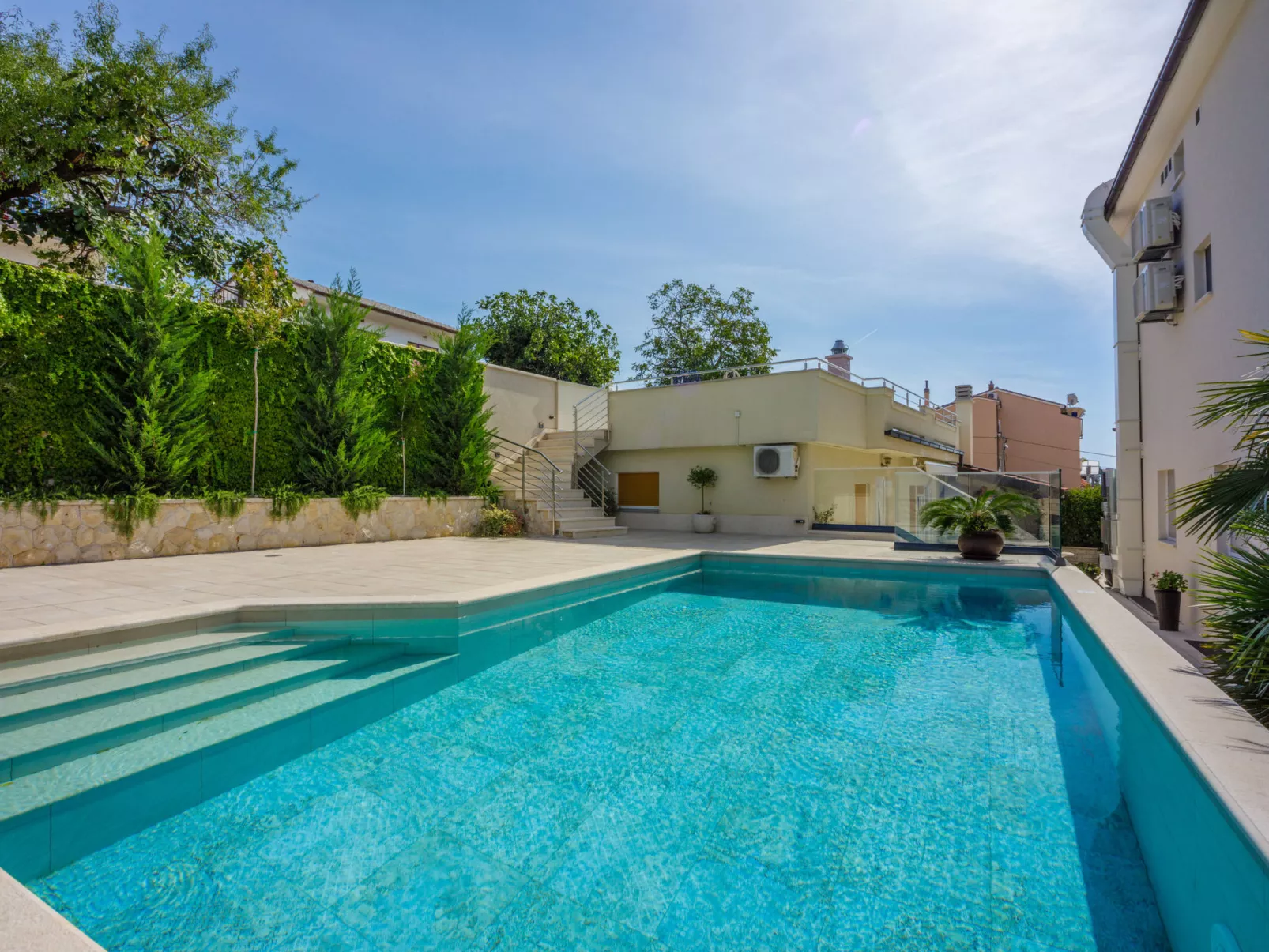 Dita 3 / HR-10485-03 - Image-tags.info