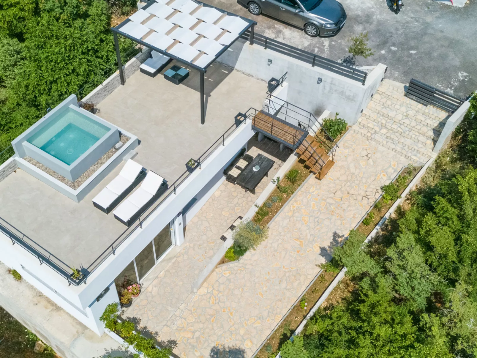 Linda kucica 1 / HR-10310-01 - Image-tags.info