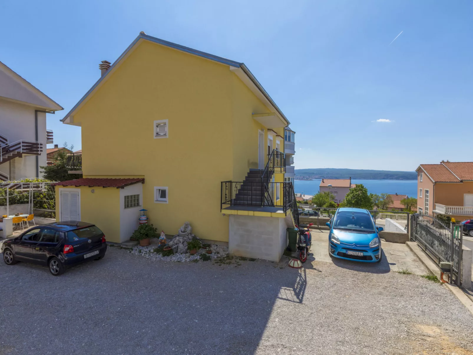 LUKA rozi 1 / HR-10238-01 - Buiten