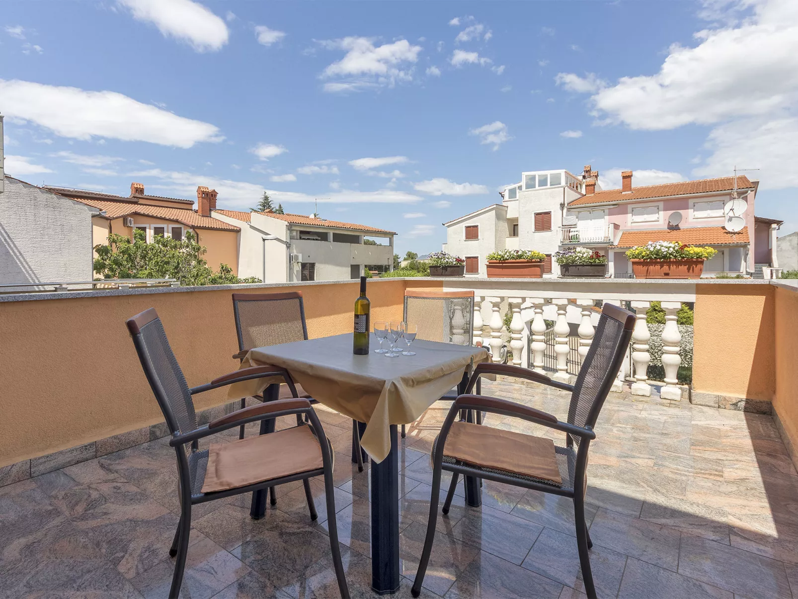 Apartment 2000 - Buiten