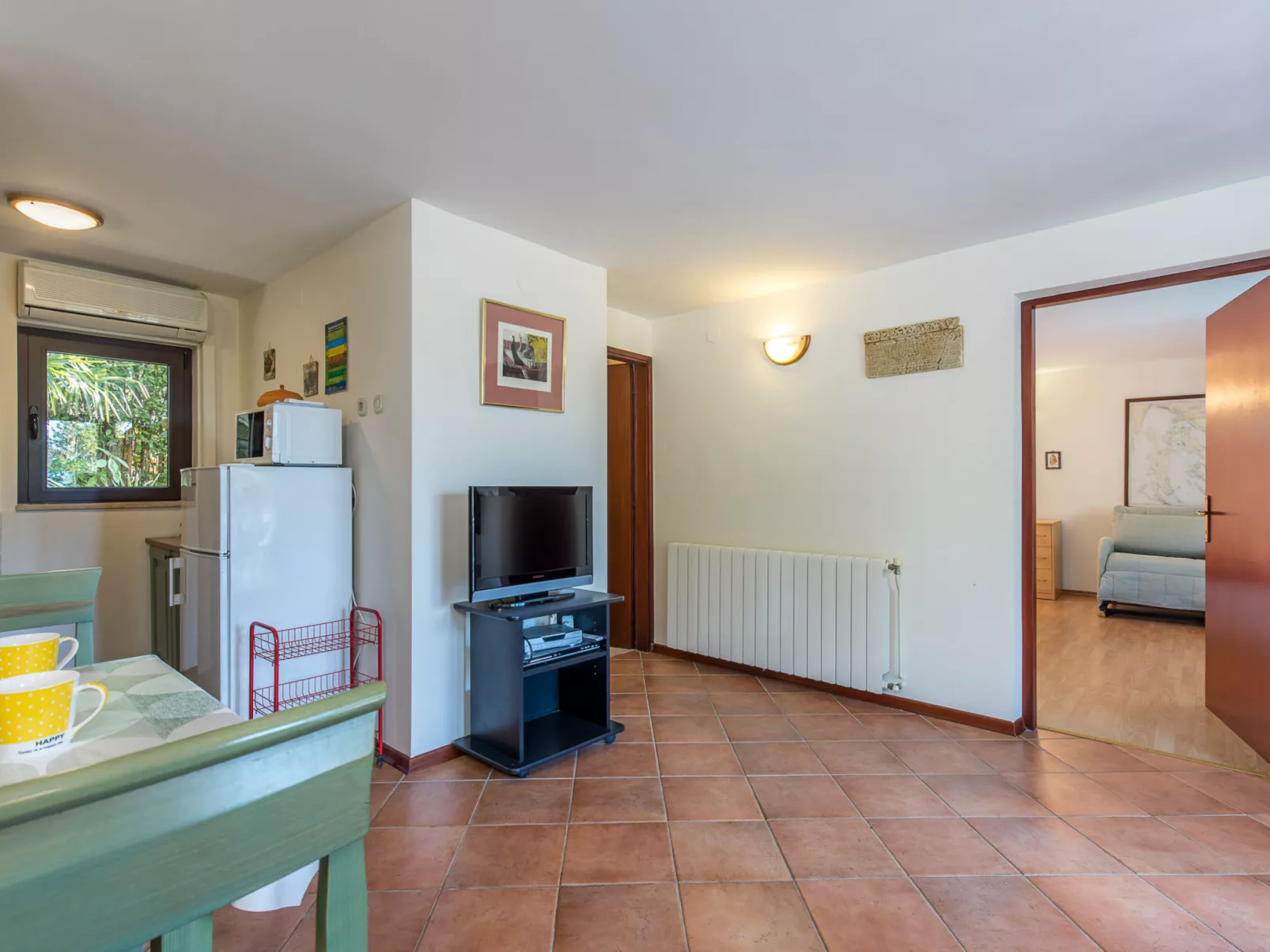 Apartment Mirna - 1 - Image-tags.info