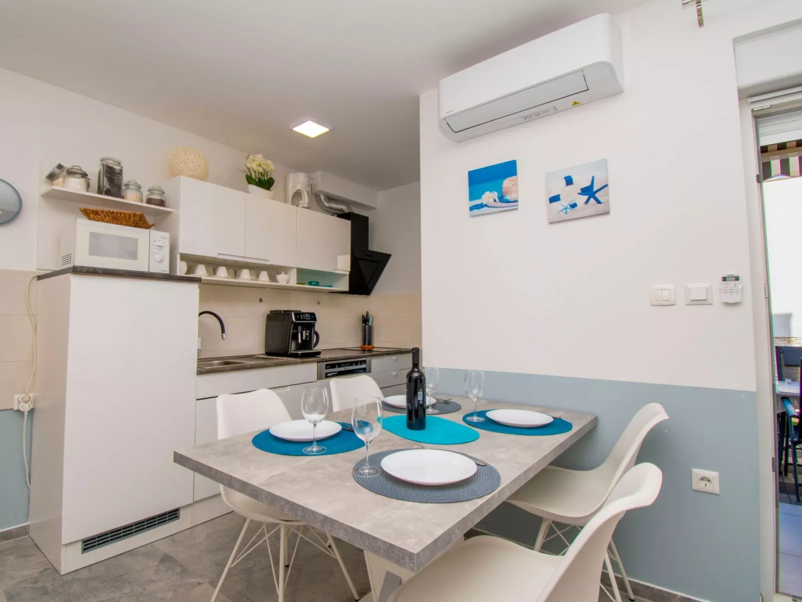 Apartment Near the Sea - Image-tags.info