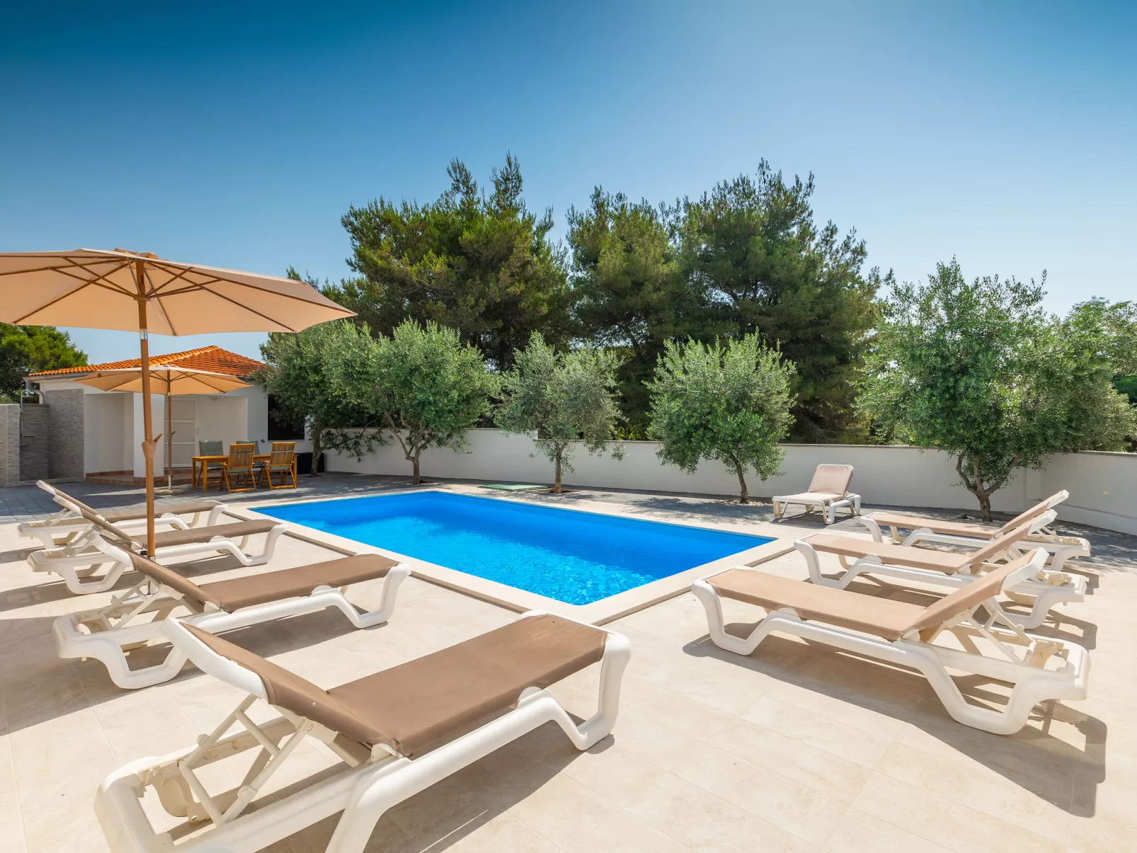 Apartment 2217 - Image-tags.info