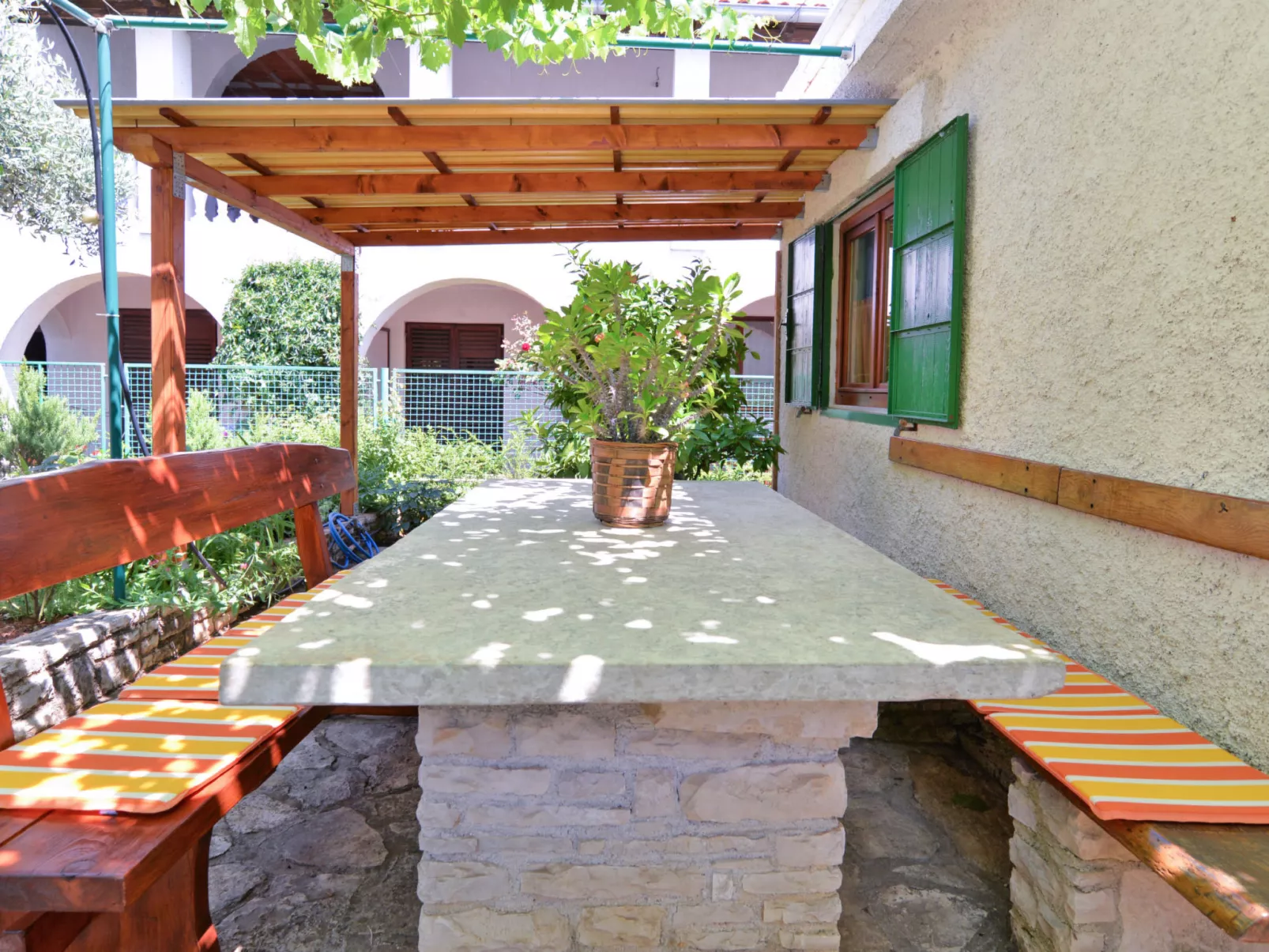 Apartment 1174 - Image-tags.info