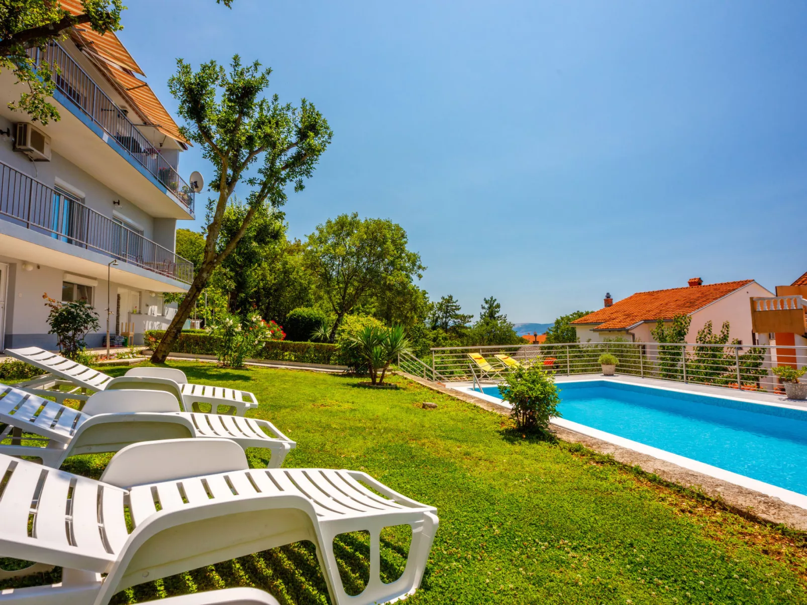 Viki / HR-10474-01 - Image-tags.info