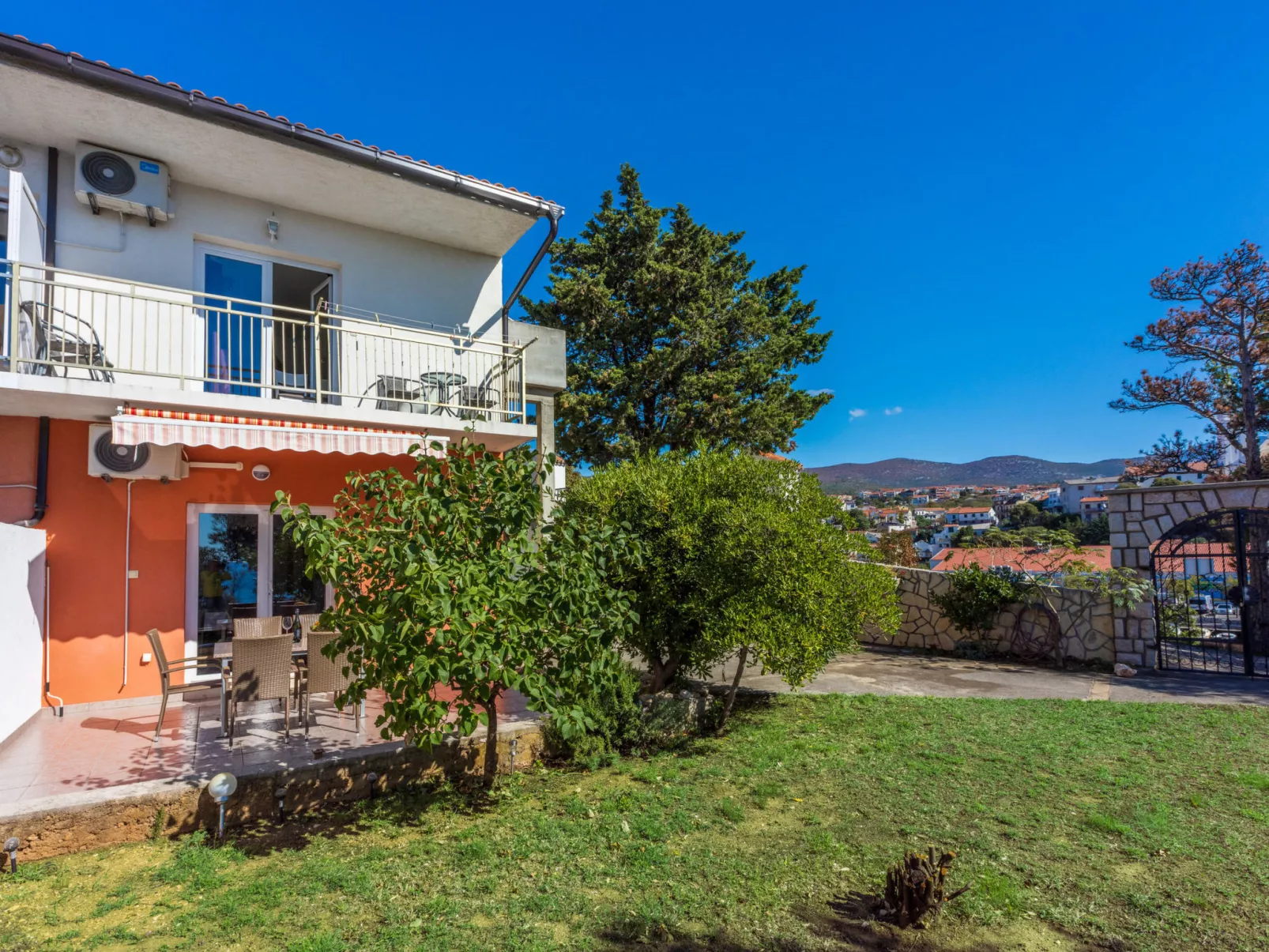 Brzica 2 - 1 kat / HR-10986-02 - Image-tags.info