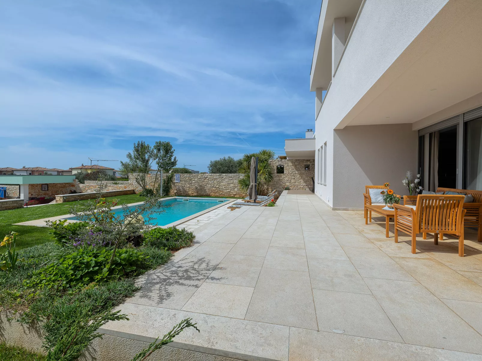 Villa Volimten - Image-tags.info