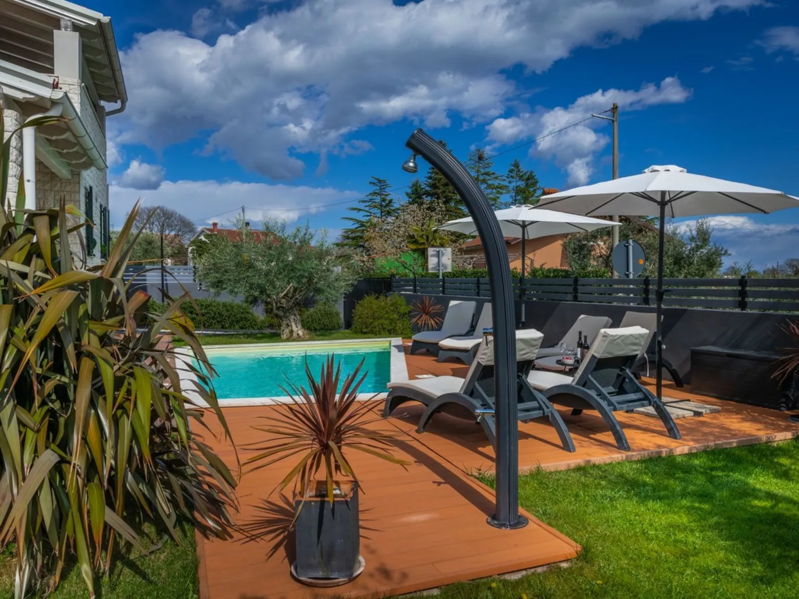 Villa Laura - Buiten