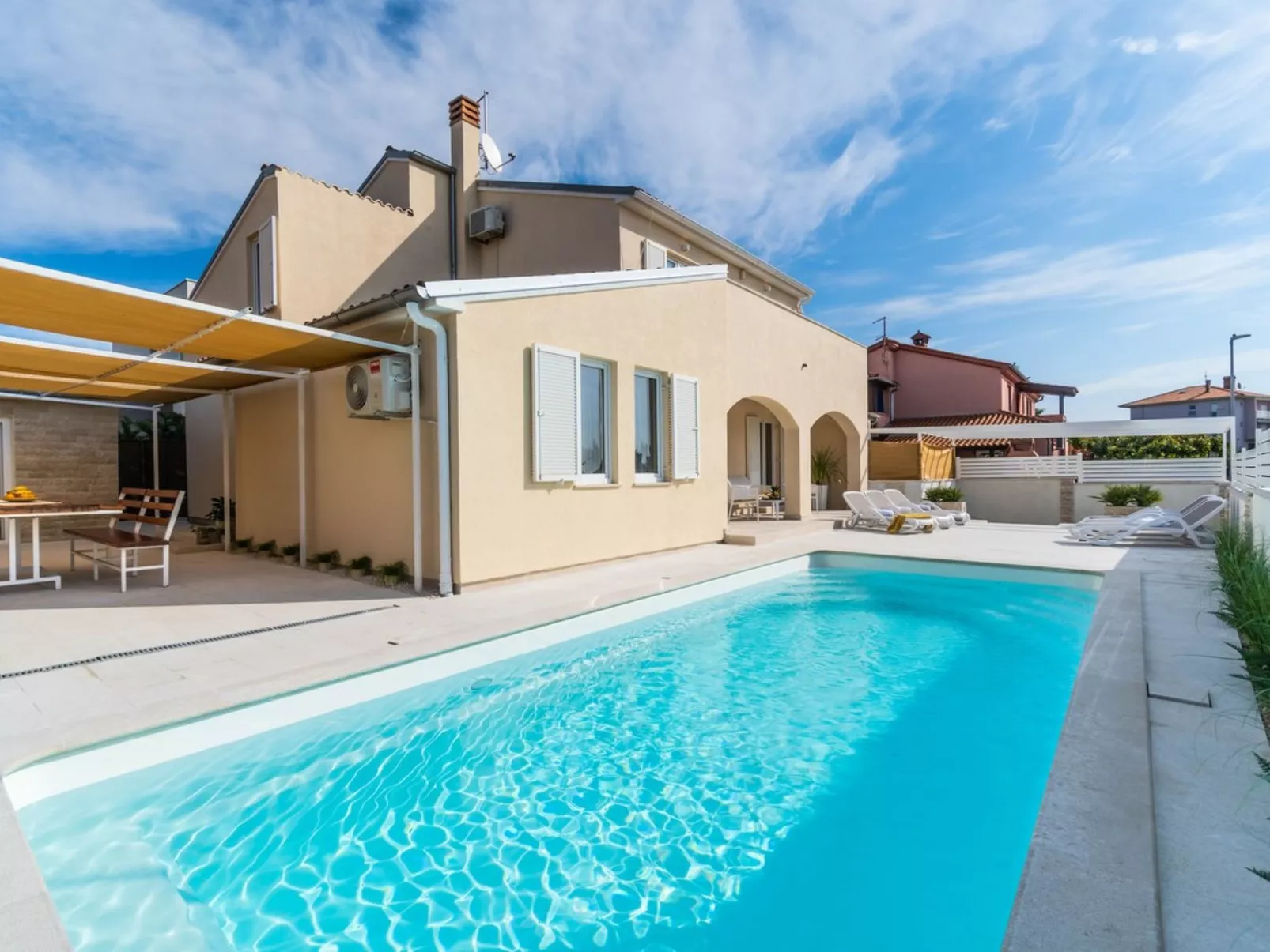 Villa Ostone - Image-tags.info