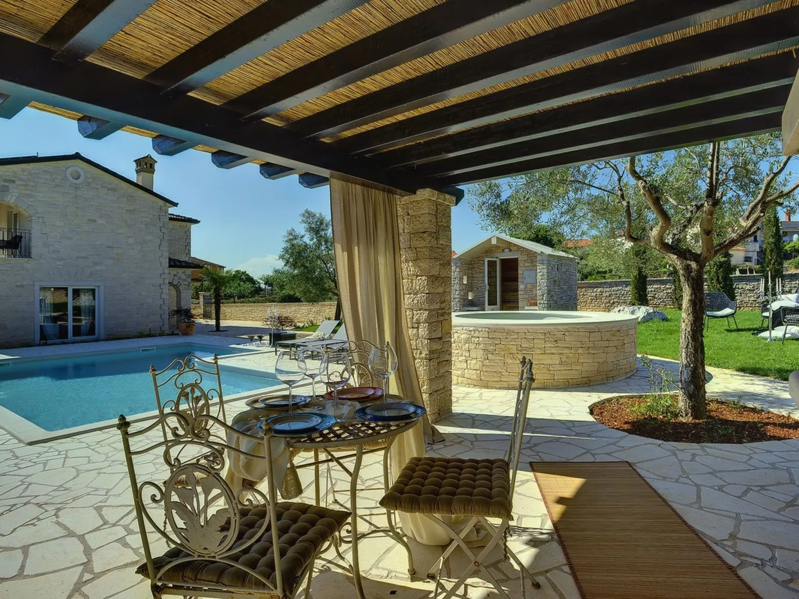 Villa Paradiso - Image-tags.info