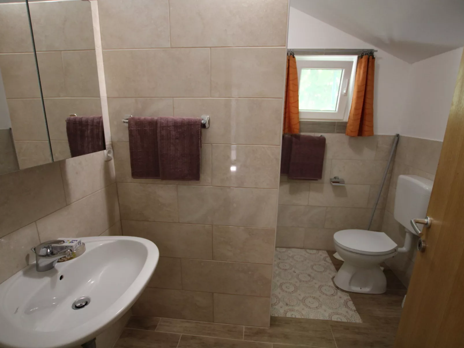 Apartment Green Garden / HR-11058-01 - Image-tags.info