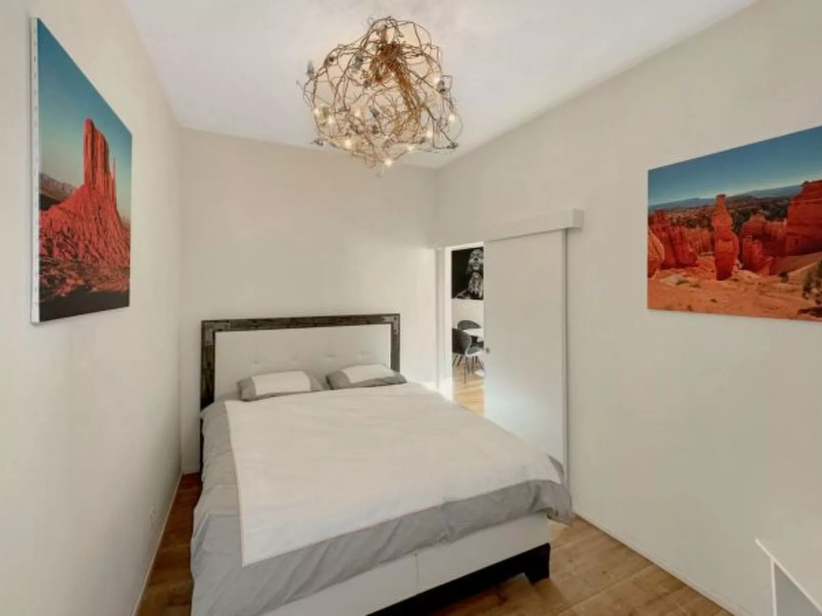 The Place to Be in Sion - Vieille ville de Sion - Binnen