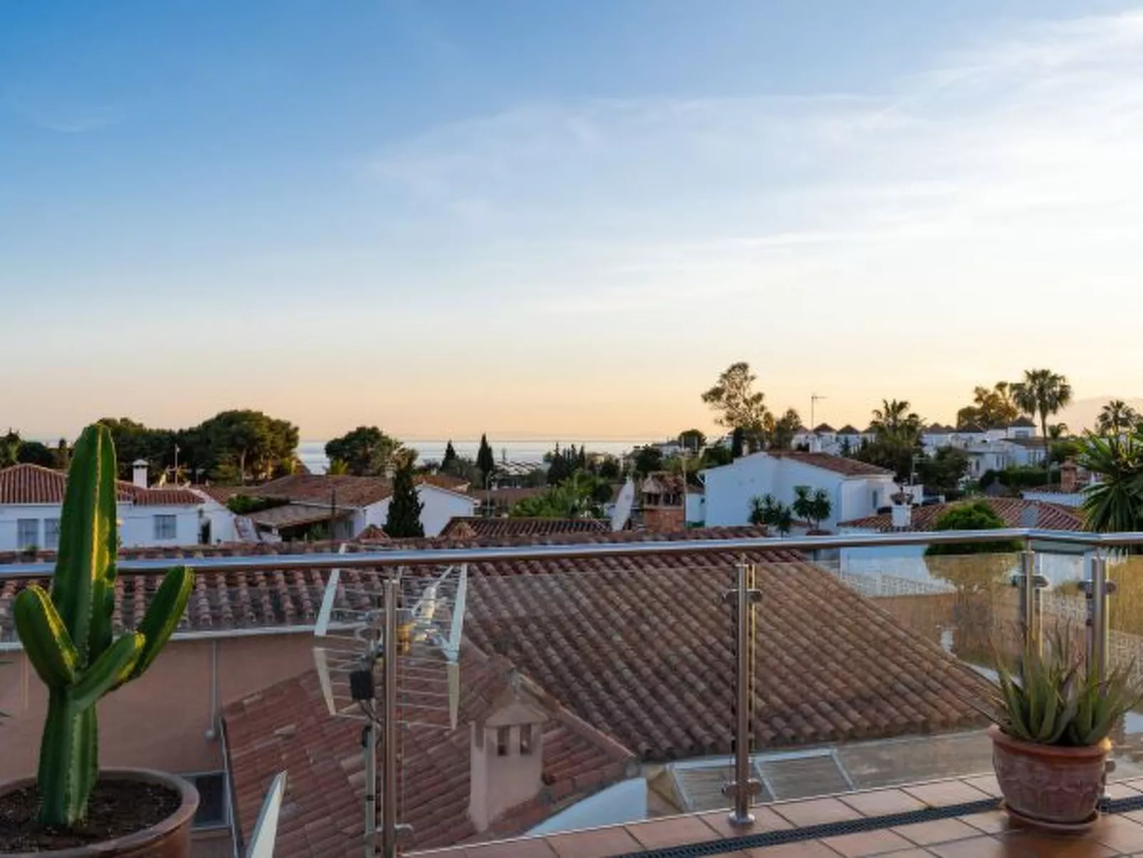 Villa Madrugada, beachside villa in Costabella - Image-tags.info