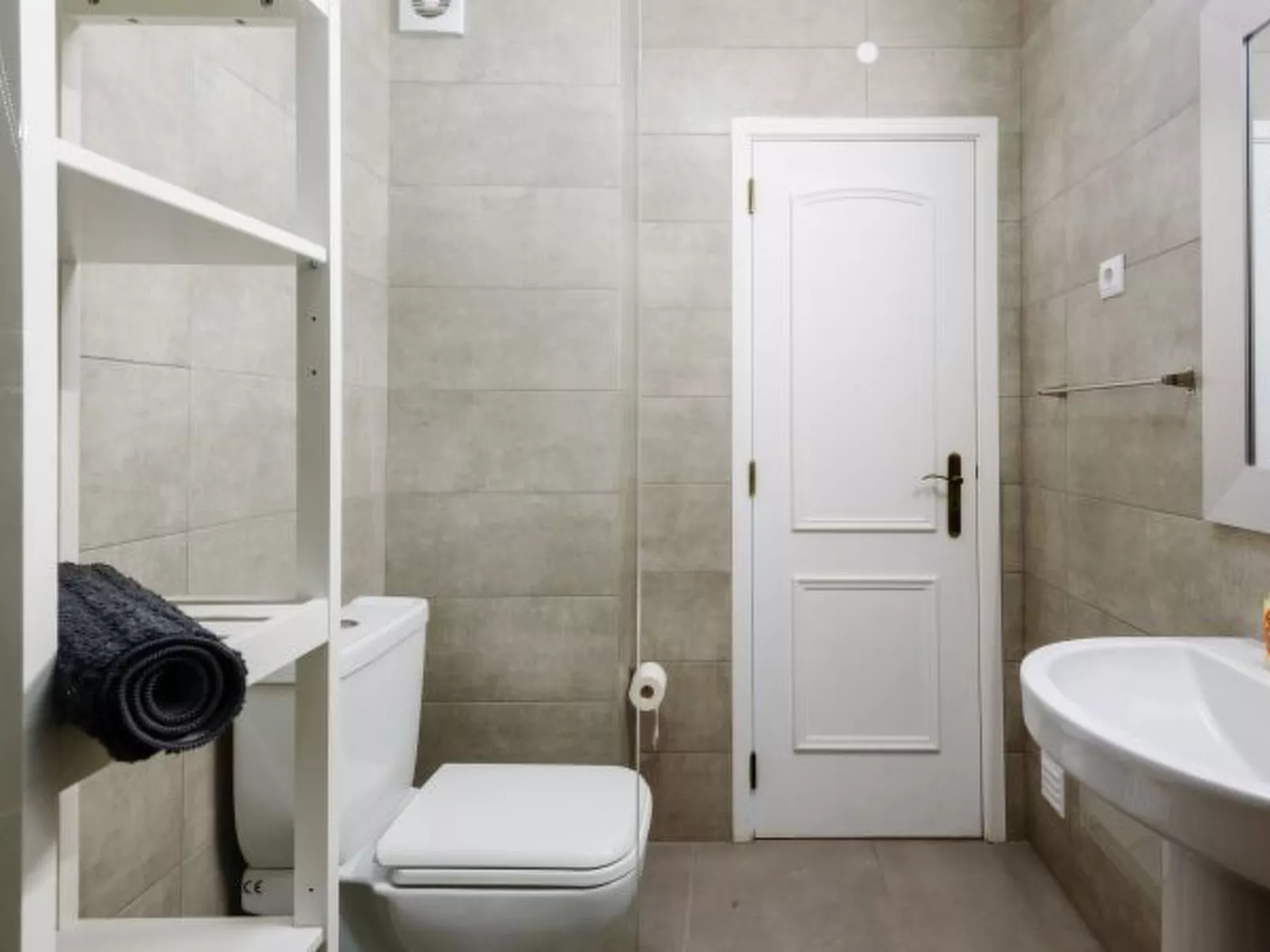 Amazing Apartment in Albufeira - Binnen