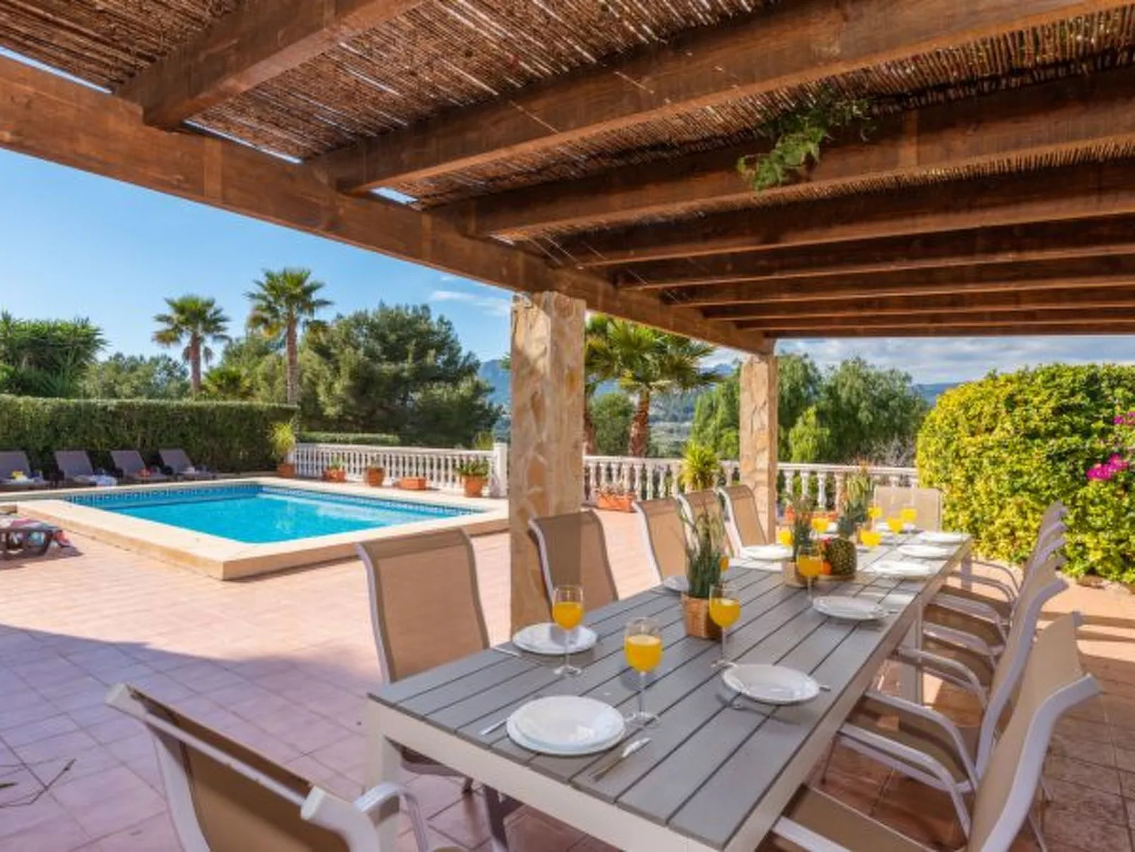 Villa Comodo - PlusHolidays - Image-tags.info