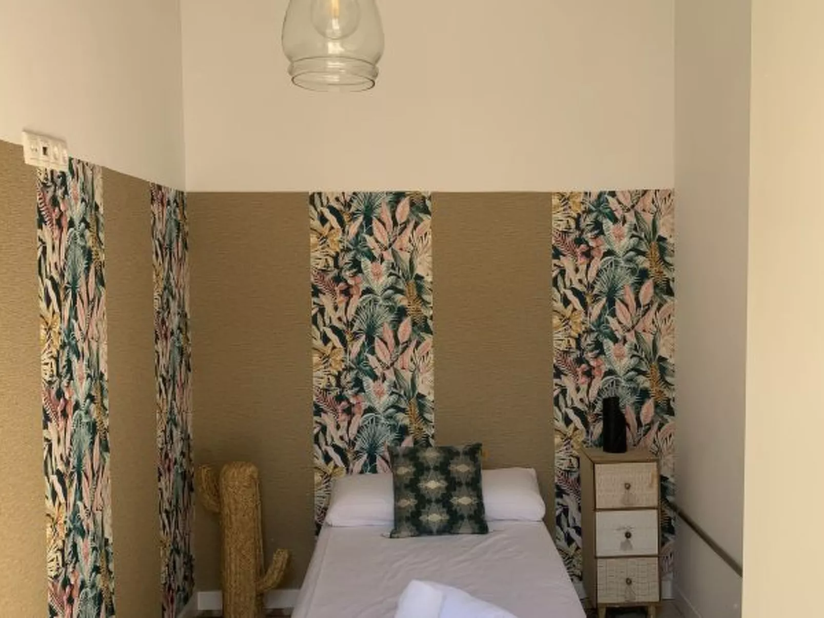 APART. GRANDE Y LUMINOSO EN EL CENTRO DE ALICANTE - Binnen