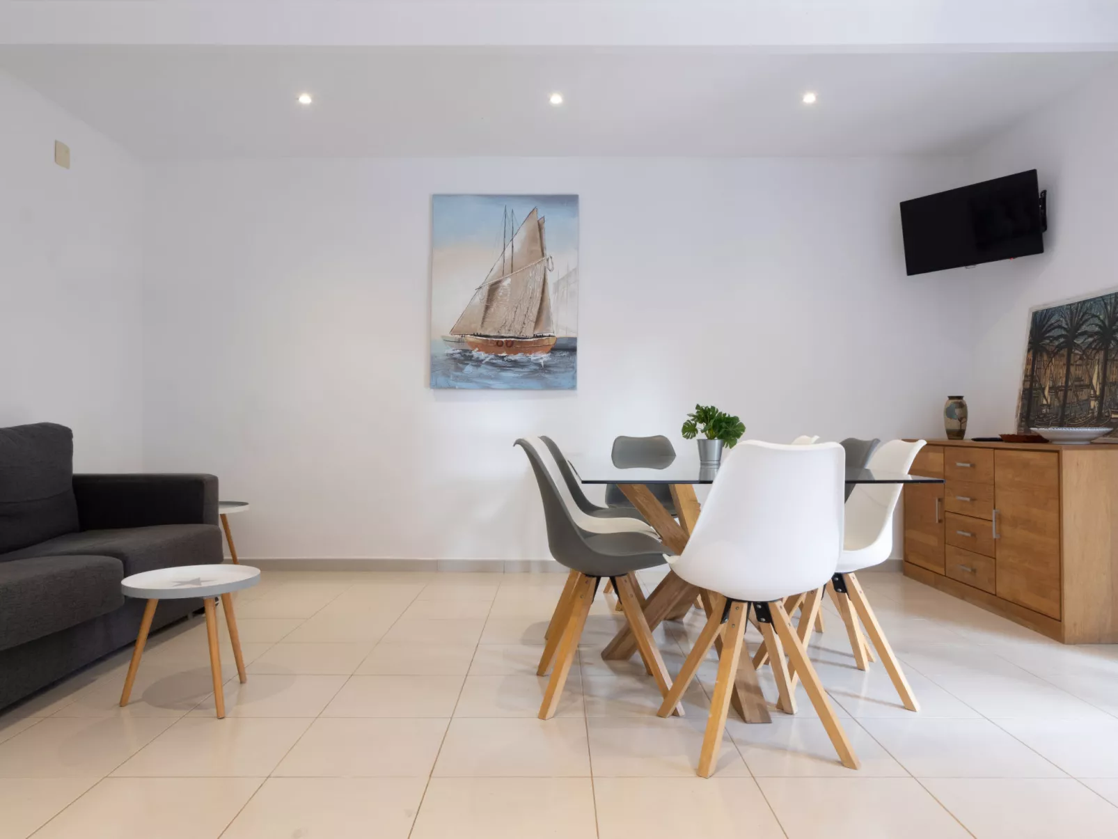 Higini Angles - Binnen