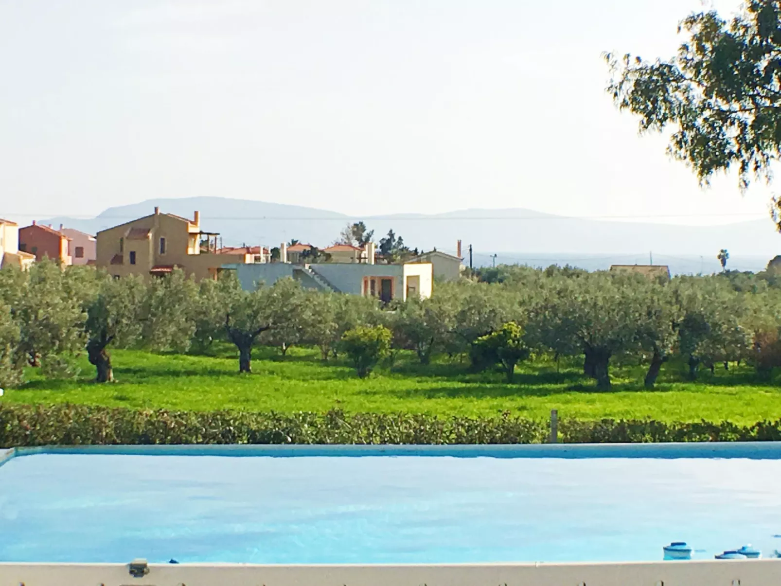 In Ermioni mit Garten, gemeinschaftlichem Pool und Terrasse - Buiten