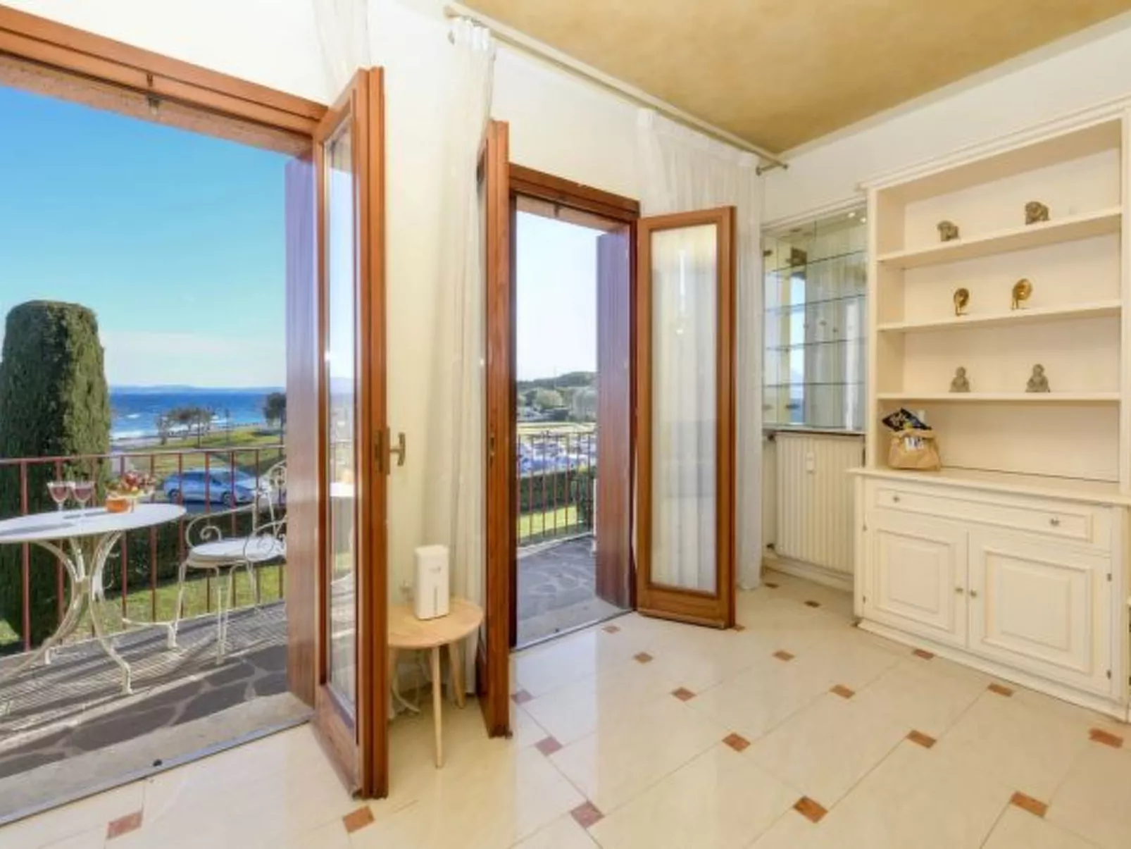 DesenzanoLoft Eden mit Seeblick und privatem Strand - Image-tags.info