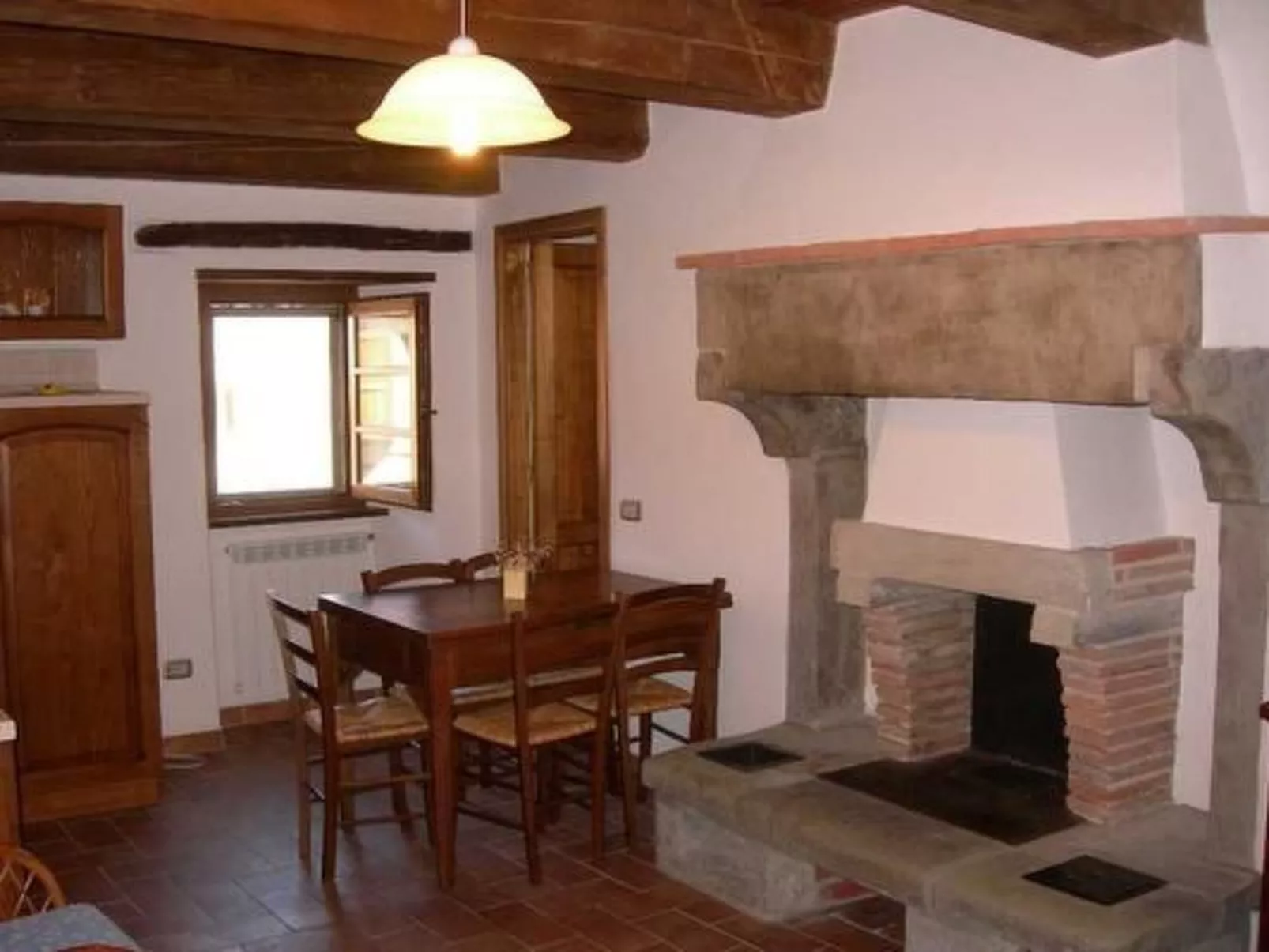 Wohnung in einem historischen Steinhaus - Image-tags.info