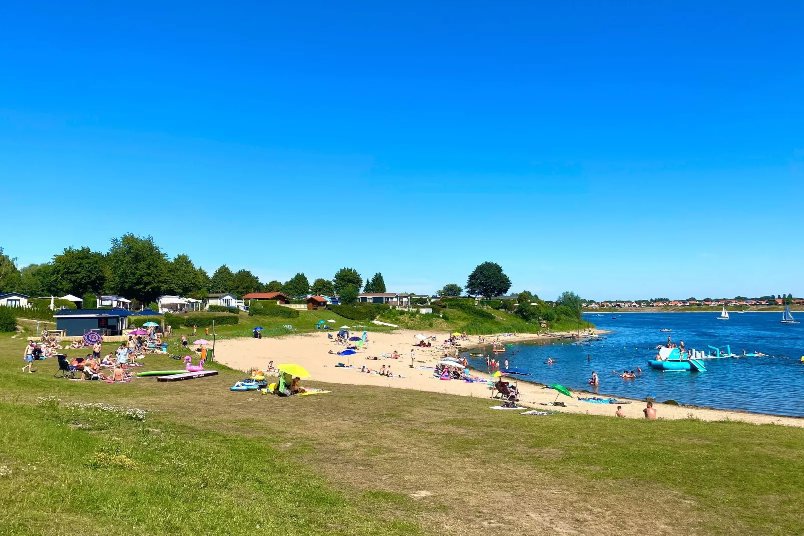 Recreatiepark Rhederlaagse Meren 19-Parkfaciliteiten
