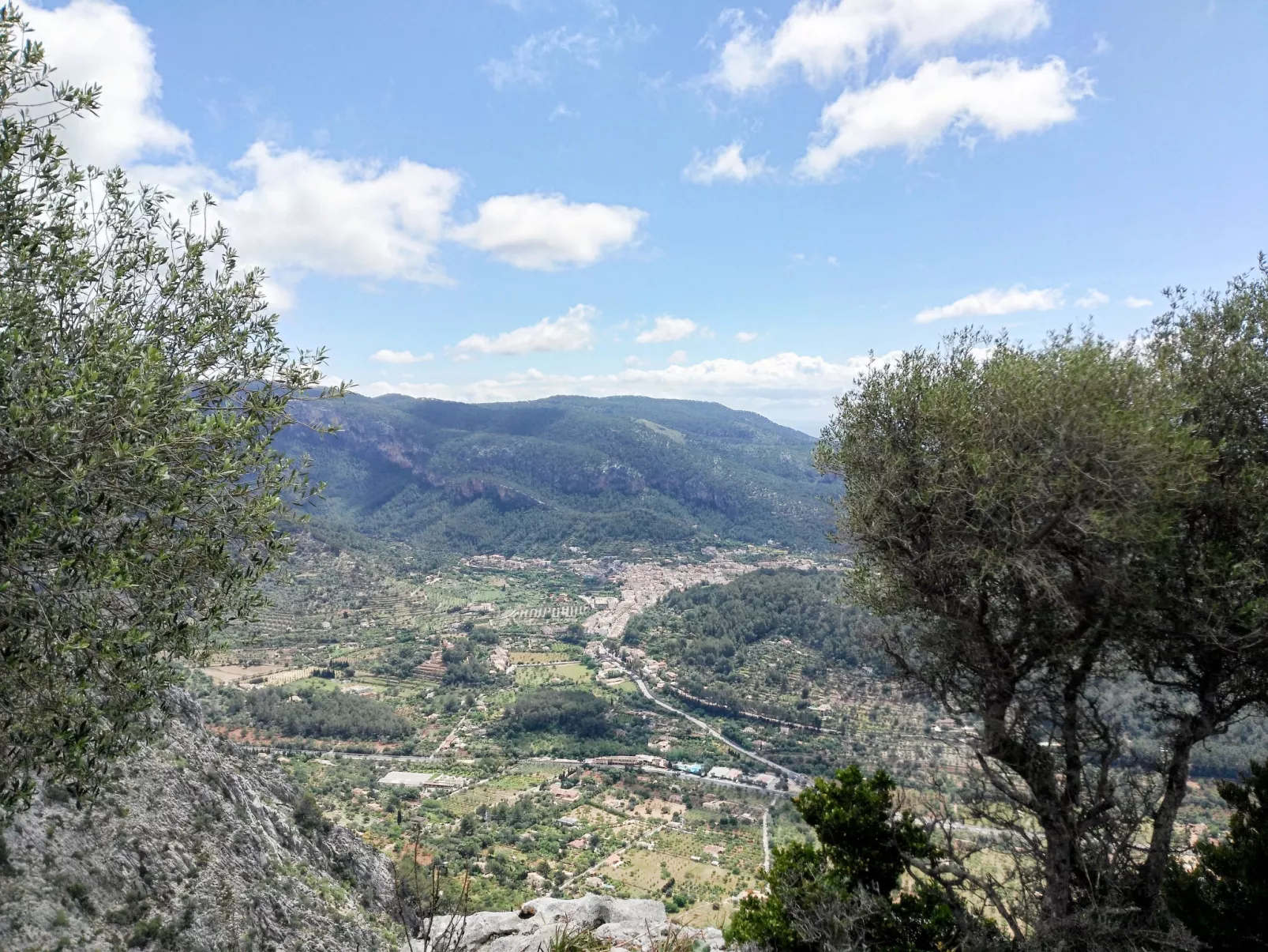 Caballeria 12 - Omgeving